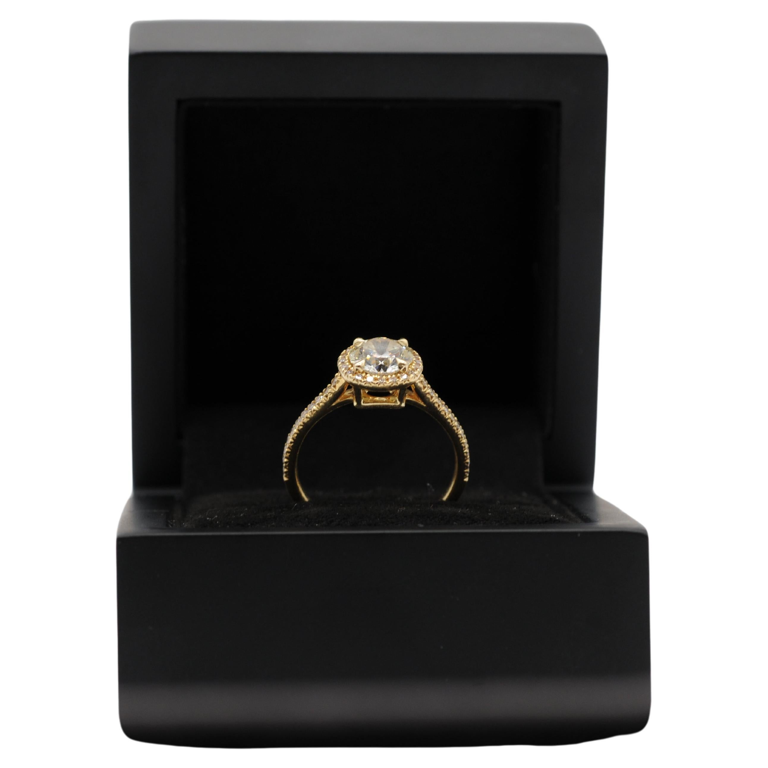 Majestic solitare Ring with diamond ca: 1.4ct in 18k gold  For Sale