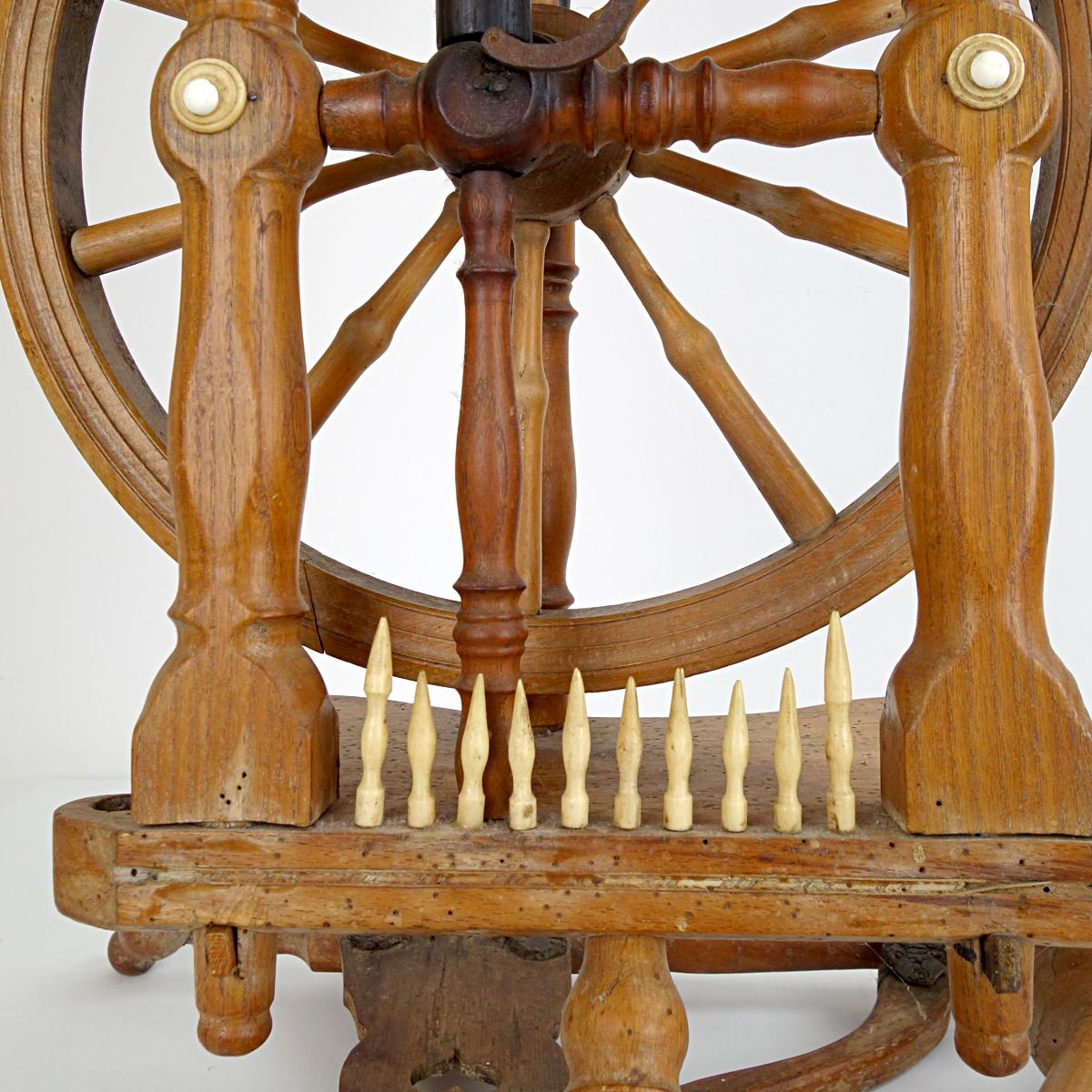 Majestic Spinning Wheel Made of Ebony Wood For Sale 2