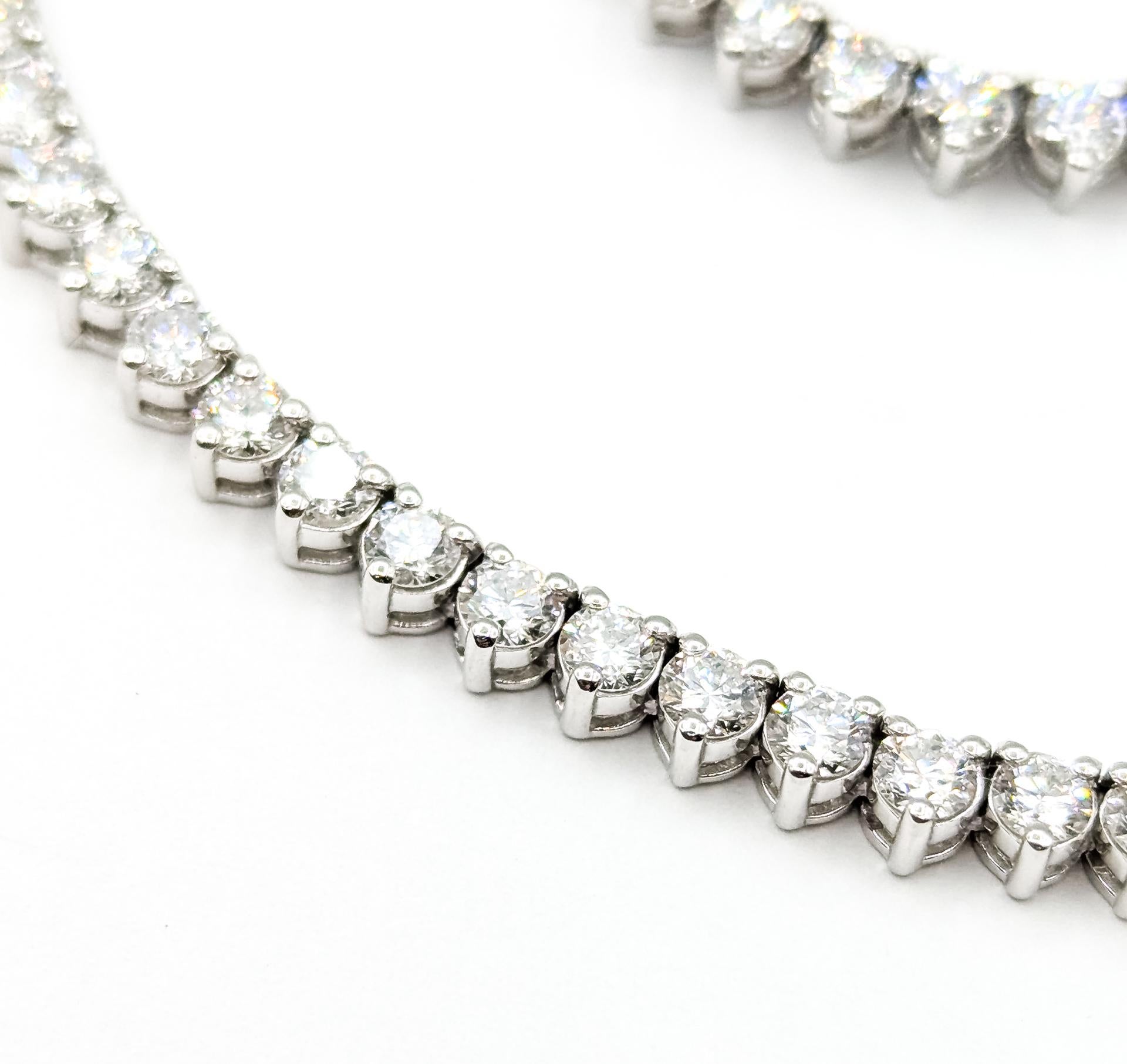 Majestuoso Collar de Tenis con Gota de Tanzanita y Diamantes en Platino en venta 3