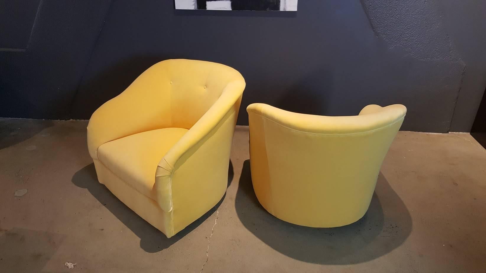Majestic Ward Bennett Swivel Chairs Fully Restored in Canary Yellow Velvet 1960s In Good Condition In New York, NY