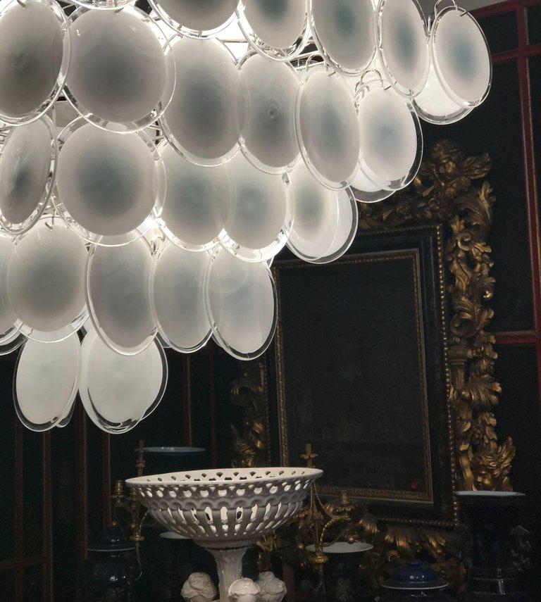 Majestueux lustre de Murano à disques blancs, années 1990 en vente 6