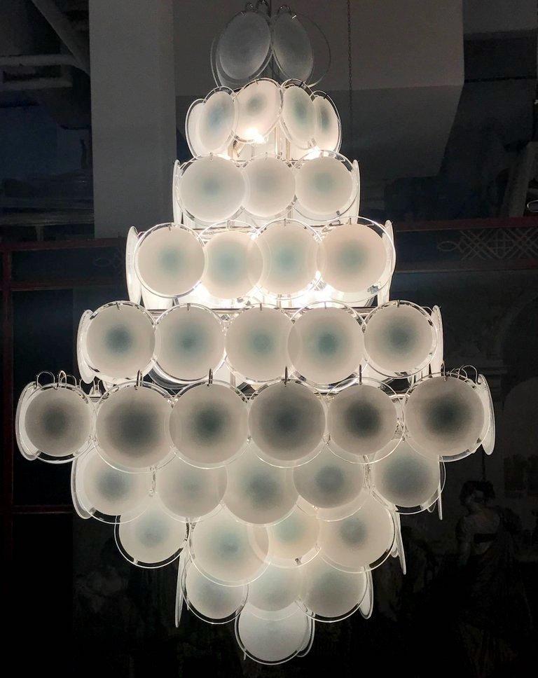 Majestueux lustre de Murano à disques blancs, années 1990 en vente 1