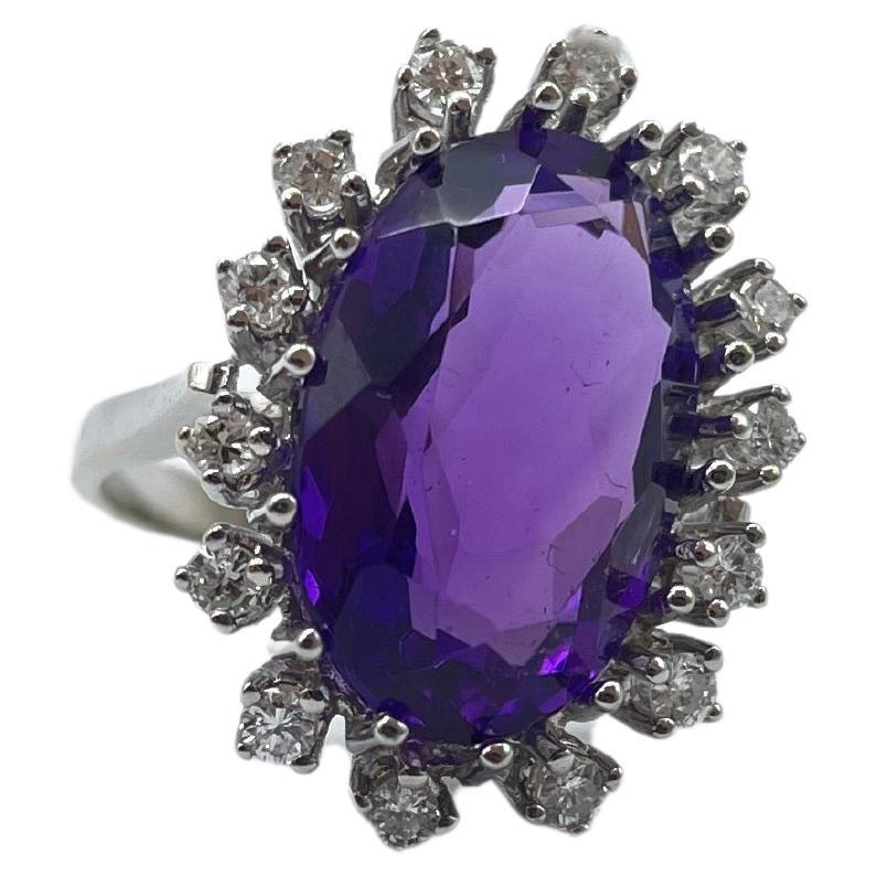 Majestic 14k whitegold ring with amethyst and diamonds  For Sale 2