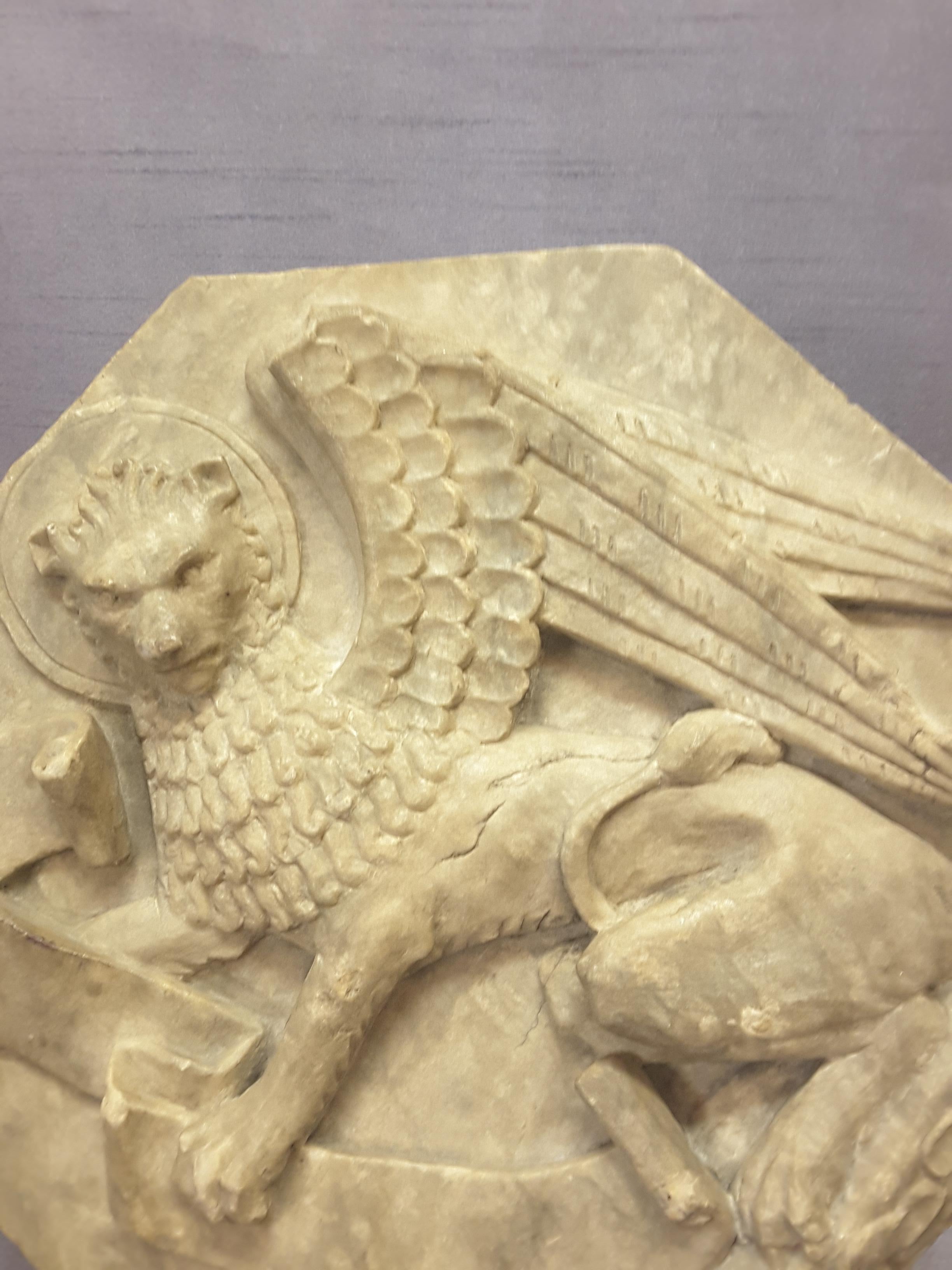 English Majestic Winged Lion Building Fragment, Birmingham, Late 18th-Early 19th Century