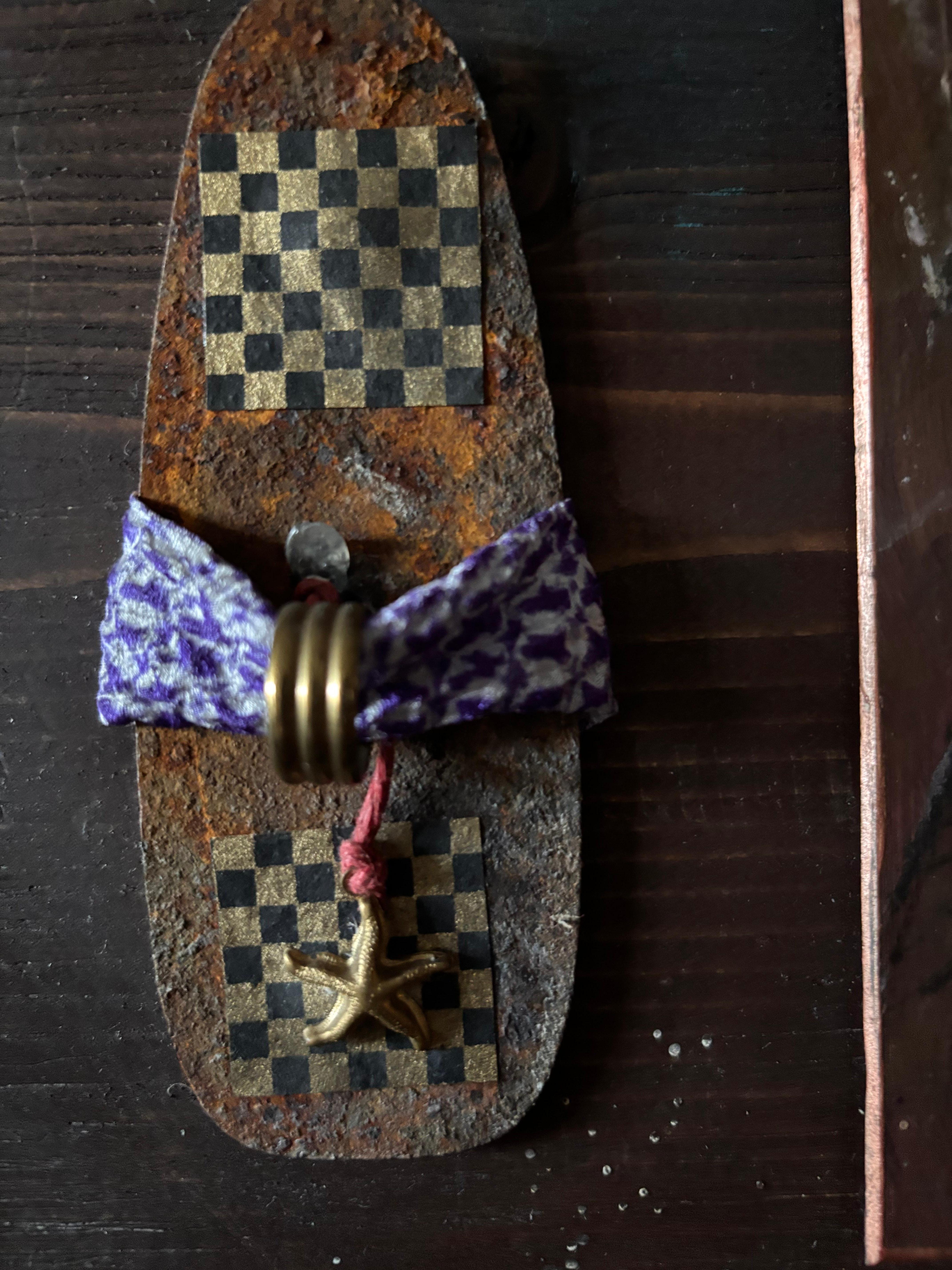 Artifacts de réalités diverses -Tableau 1 Objets fors sur bois en vente 6