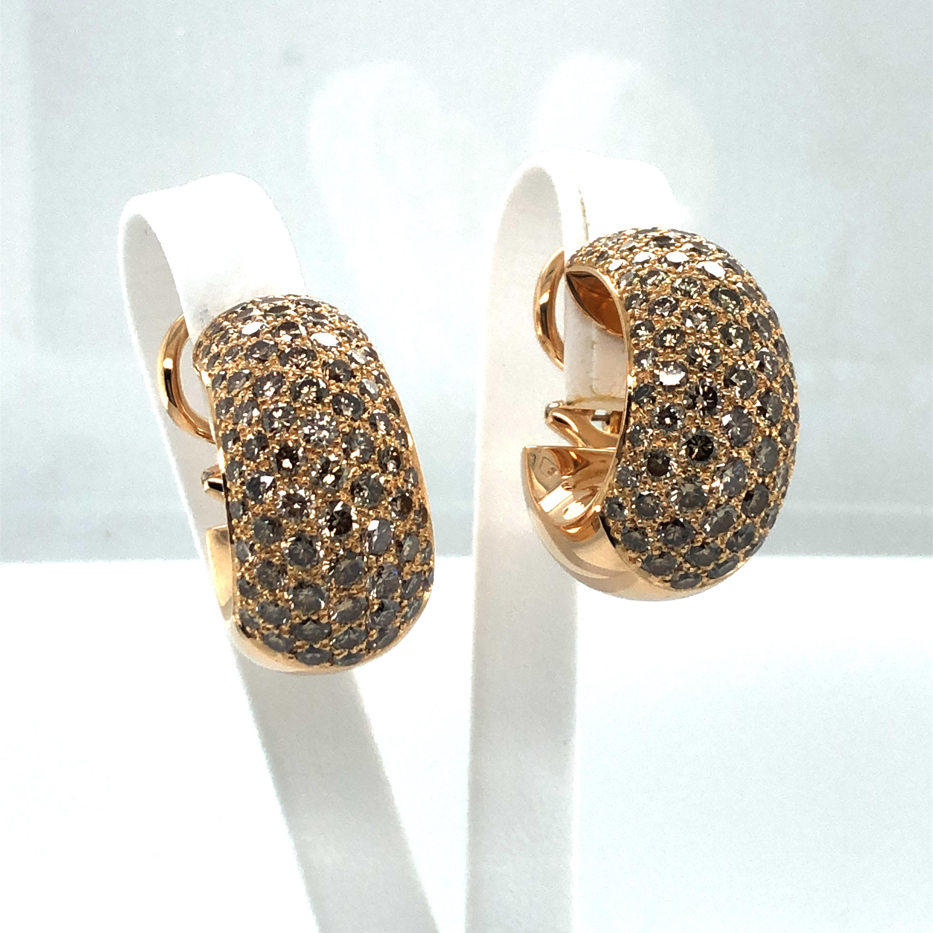 Majo Fruithof Diamond Earclips in 18 Karat Rose Gold 4