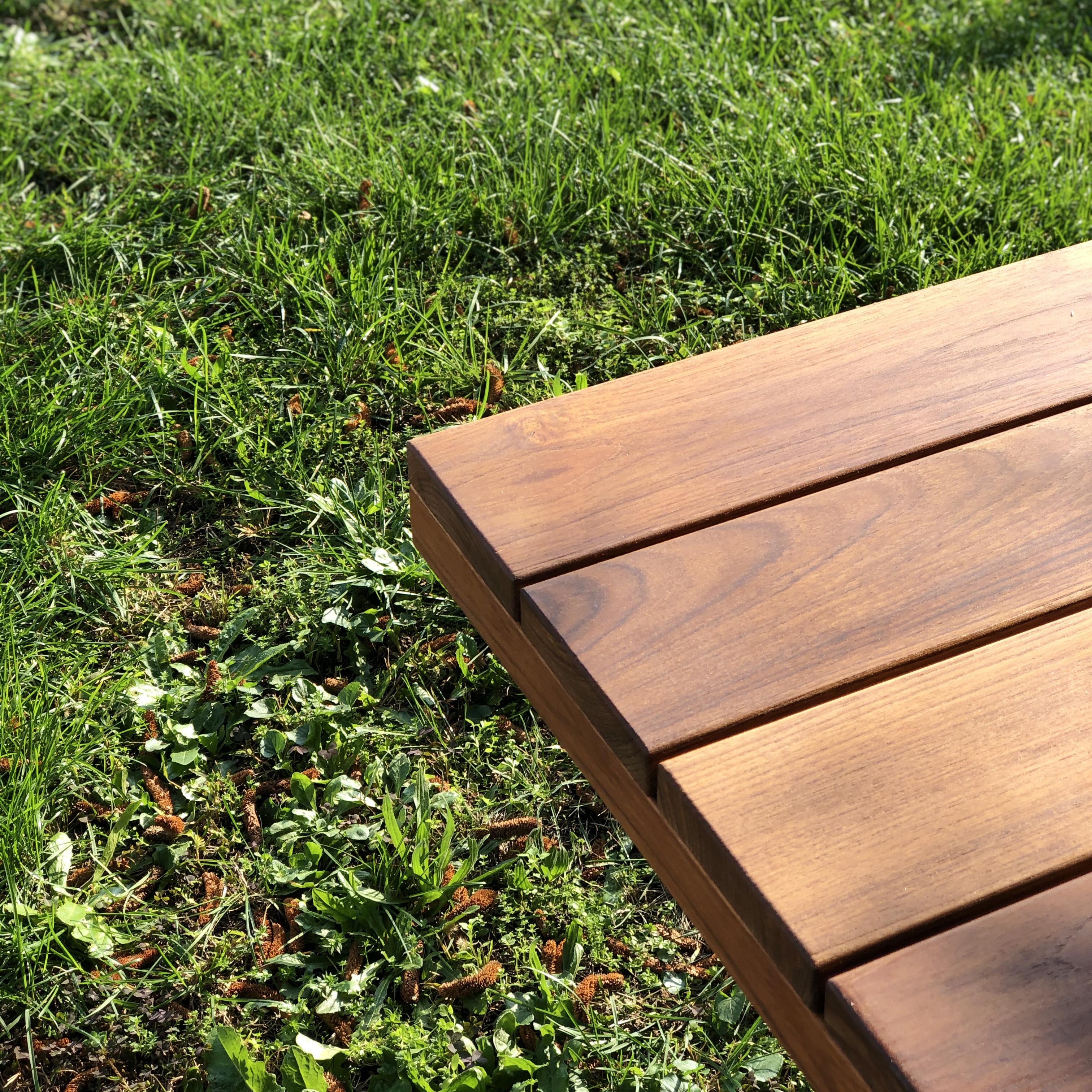 Majo, the Simple and Robust Outdoor Table in Teak Wood For Sale 3