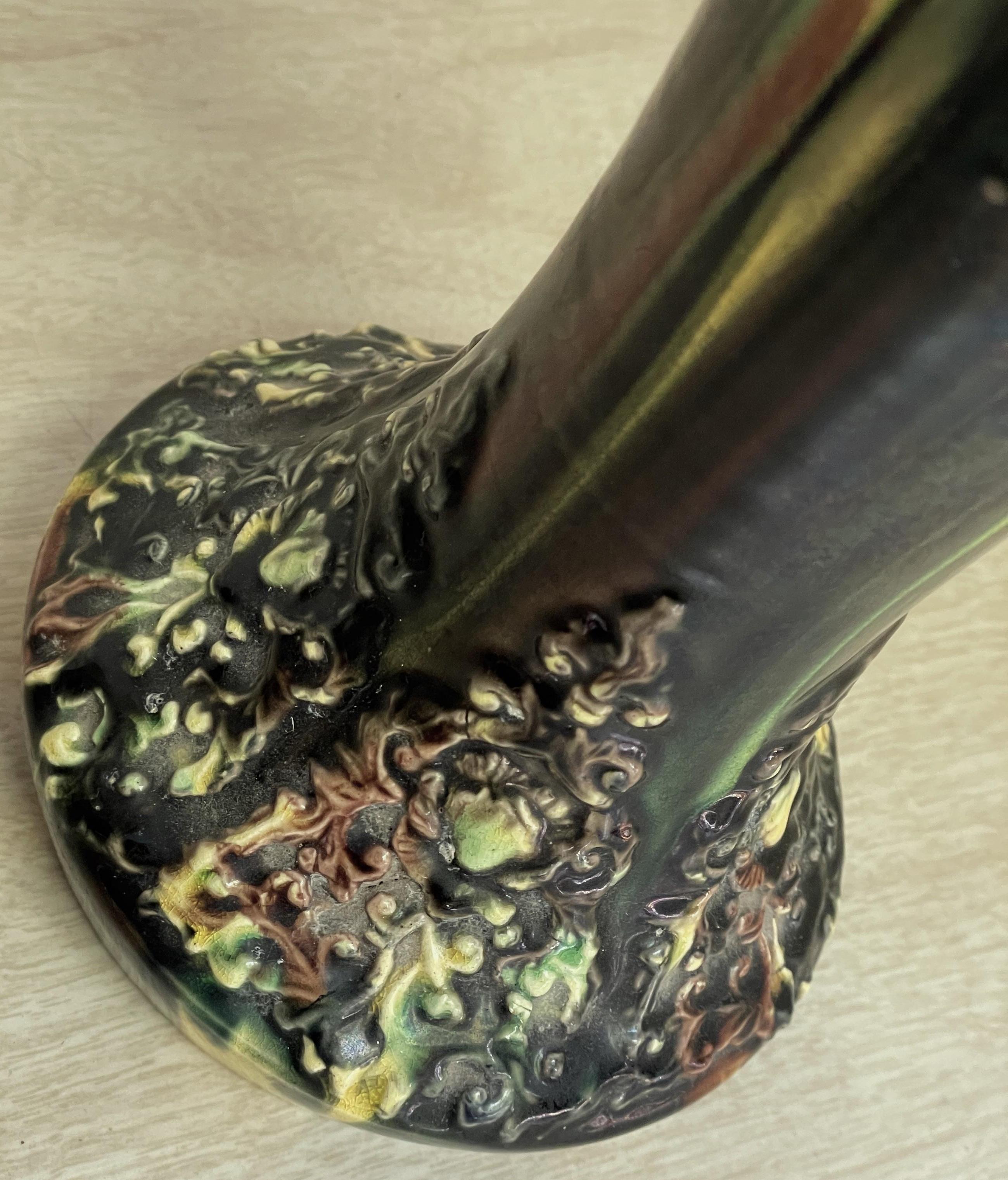 Vase majolique de 12