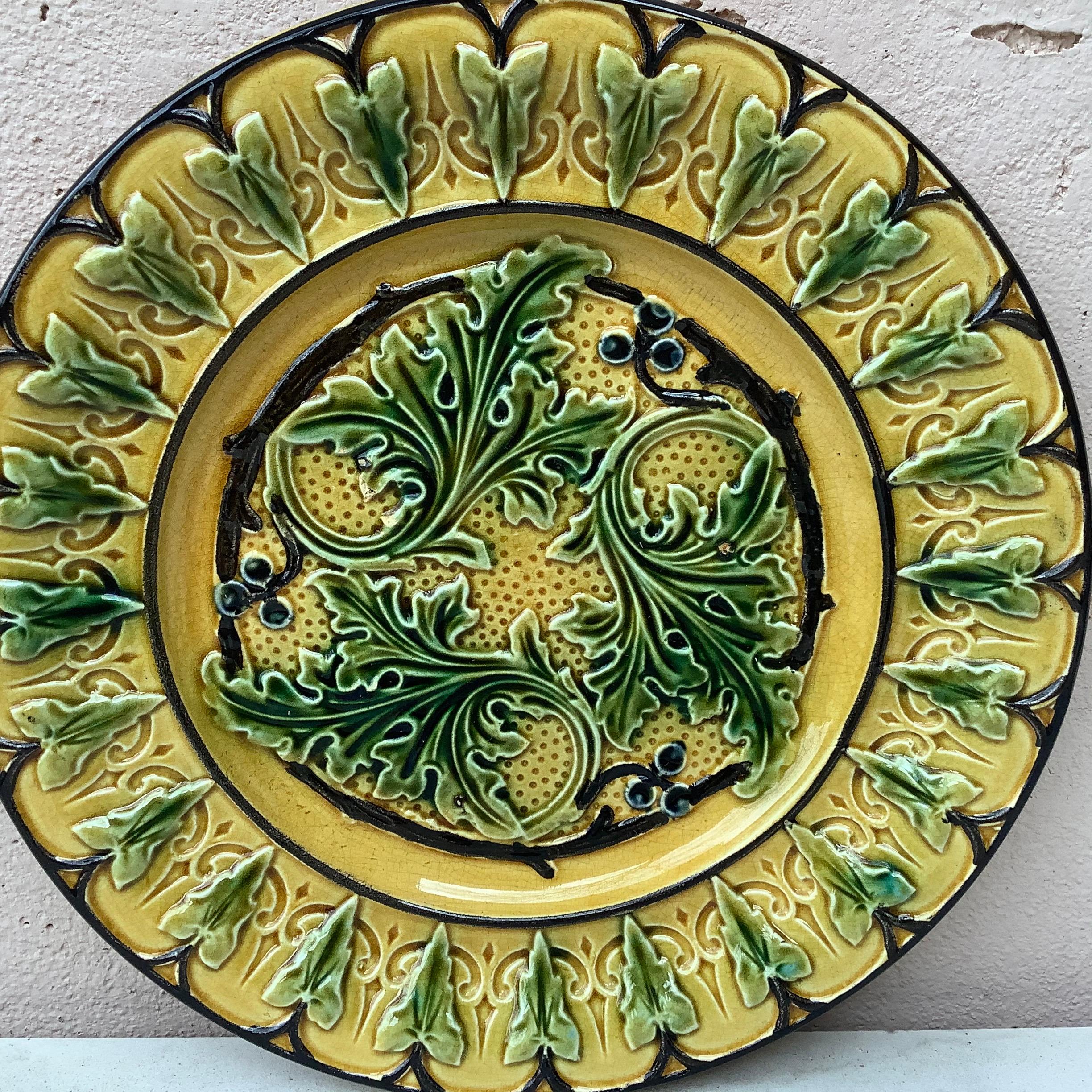 French Majolica acanthus leaves plates, circa 1880.
Rare yellow background usually found in green.
 