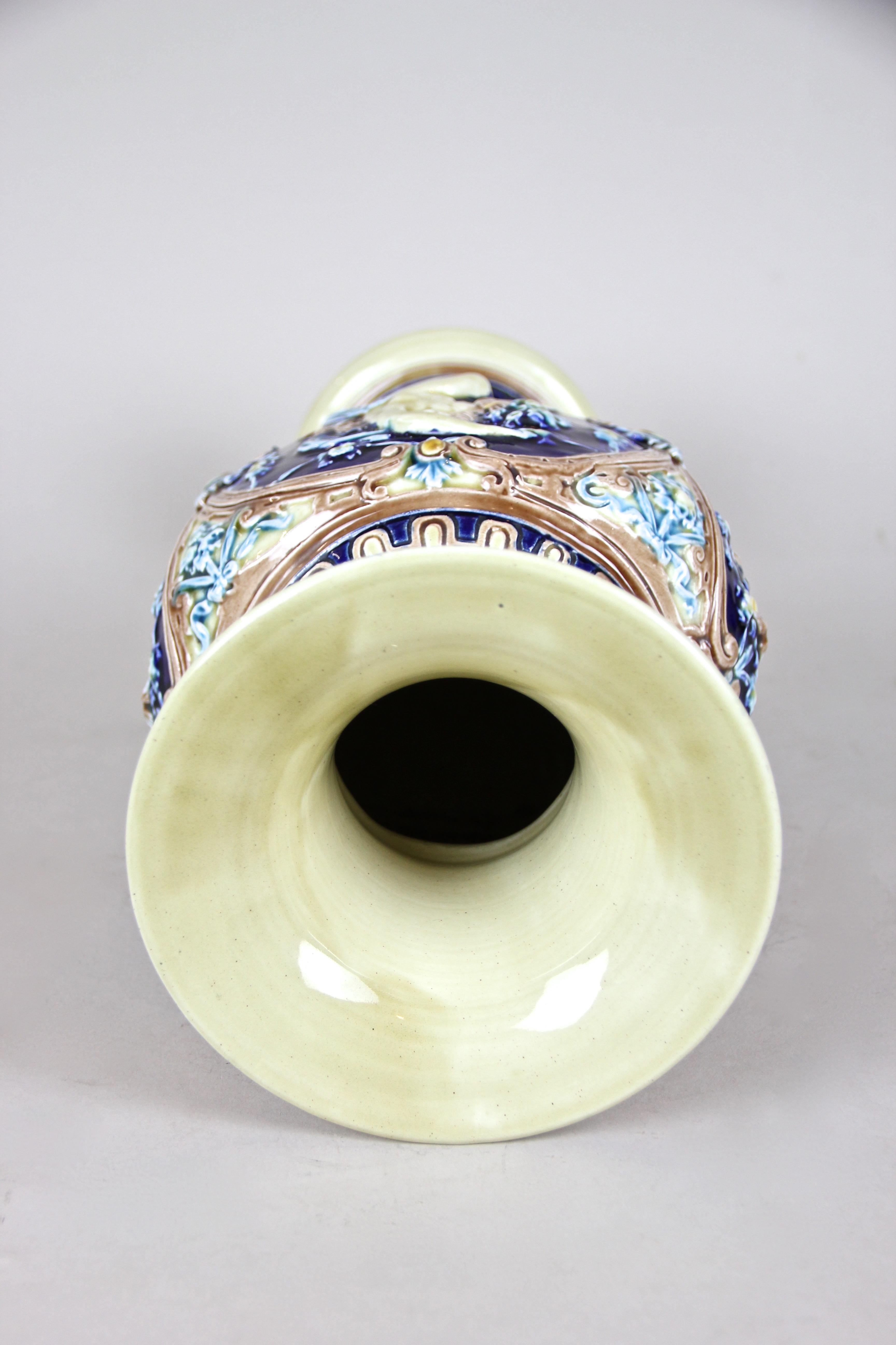 Majolica Amphora Vase by Schuetz Cilli, Slovenia, circa 1900 3