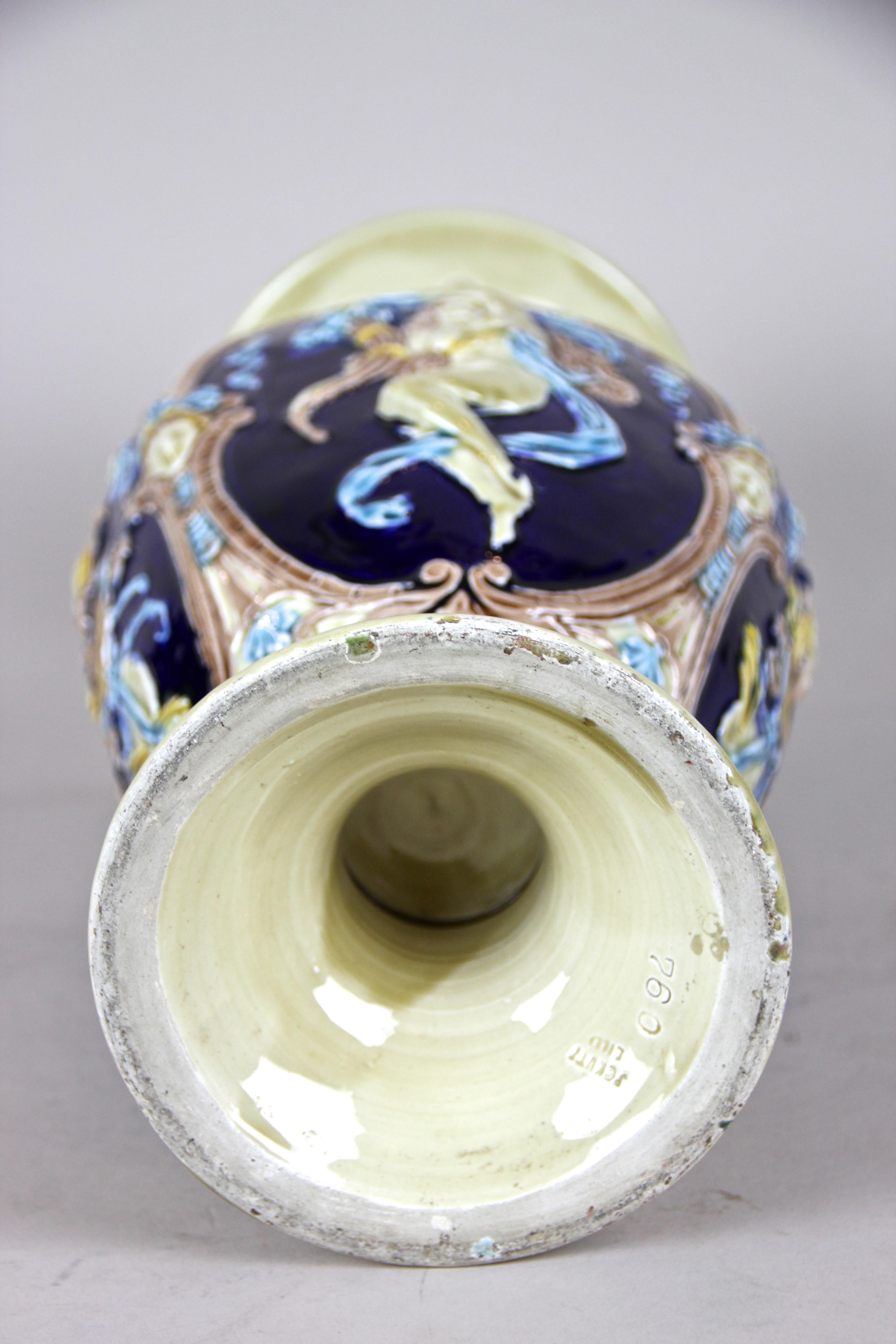 Majolica Amphora Vase by Schuetz Cilli, Slovenia, circa 1900 6