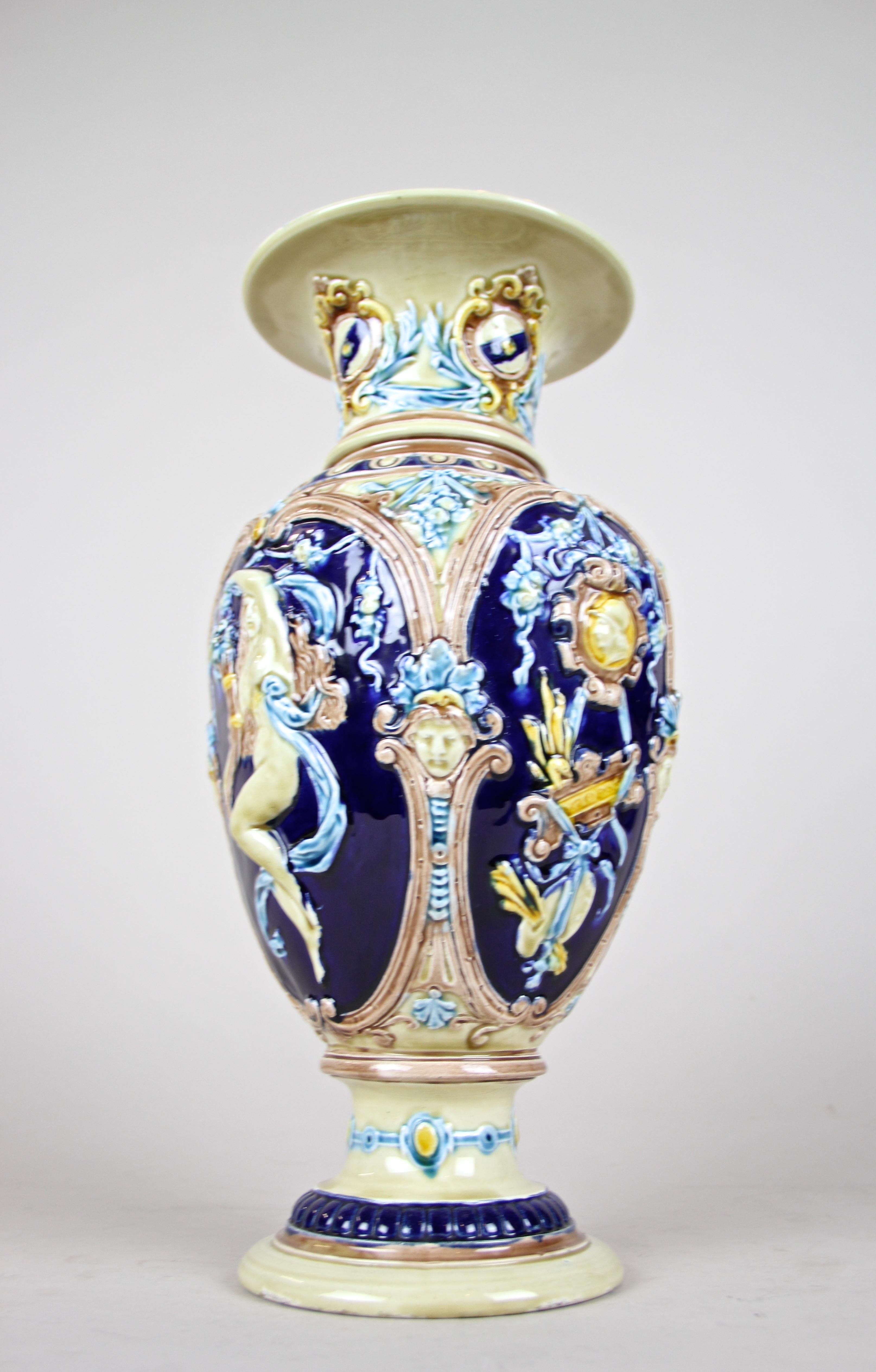 Majolica Amphora Vase by Schuetz Cilli, Slovenia, circa 1900 7
