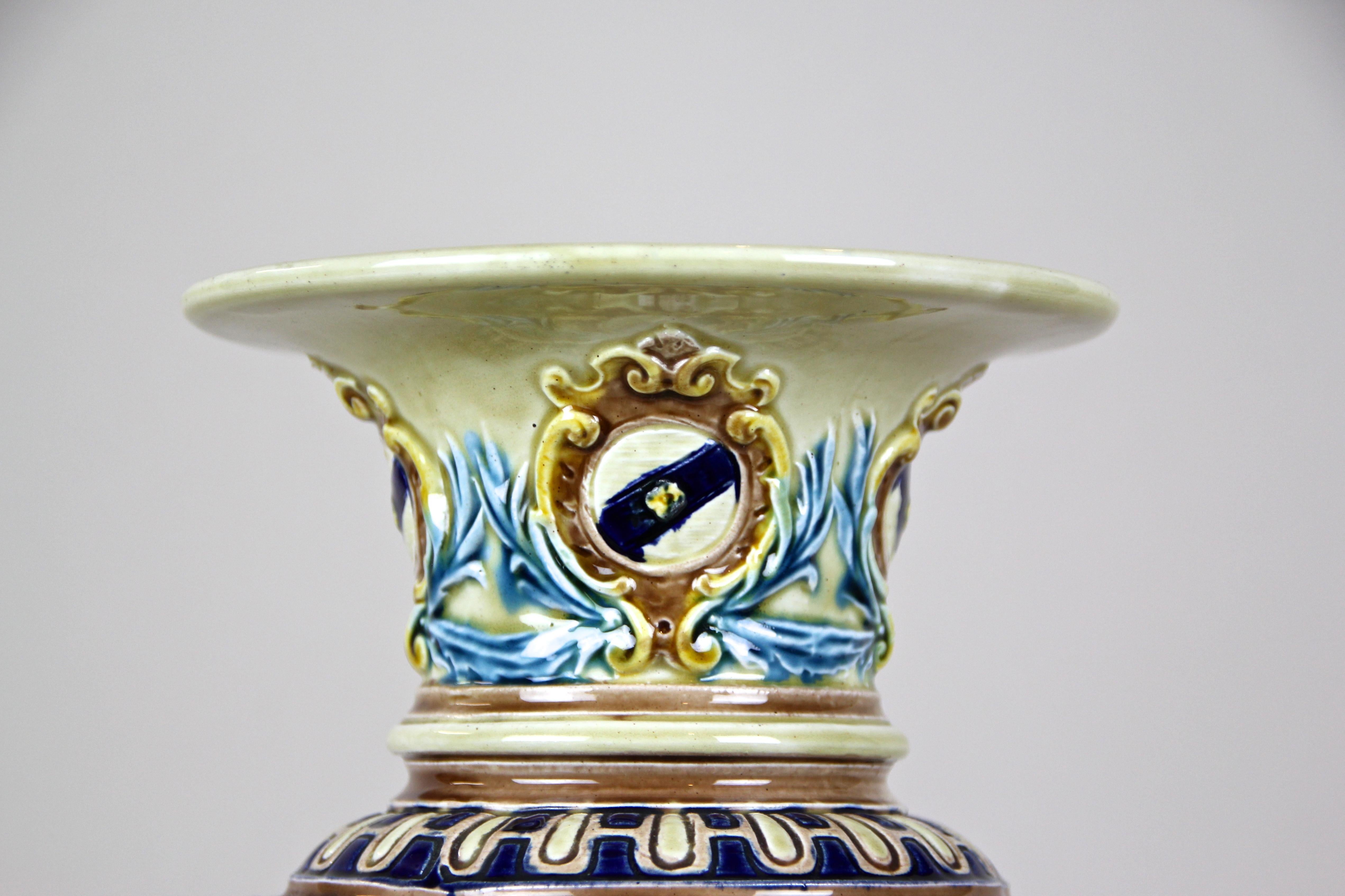 Slovène Vase à amphores en majolique de Schuetz Cilli, Slovénie, vers 1900