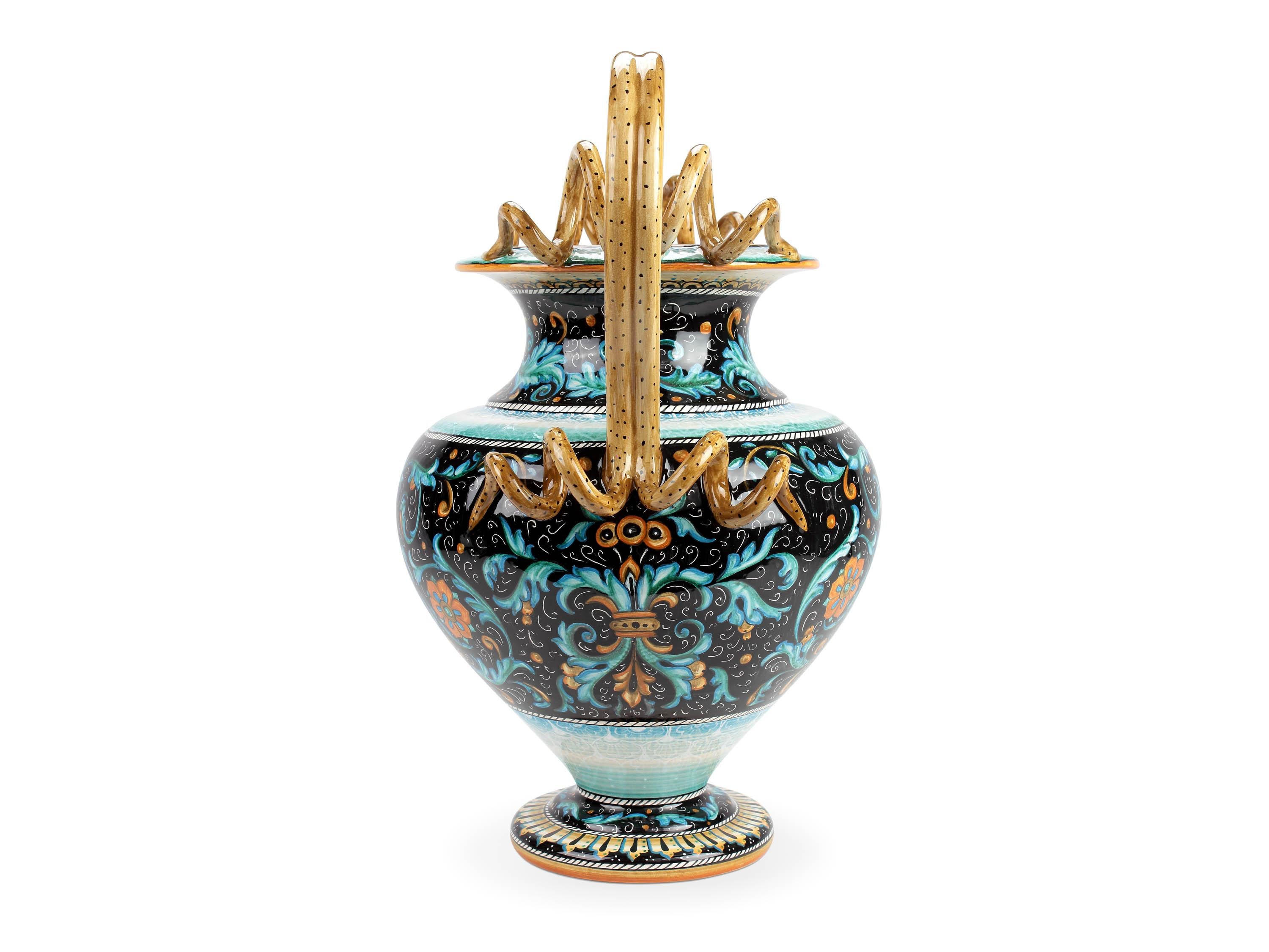 Fait main Vase Amphore en majolique avec poignées en forme de serpent, peint à la main en noir, orange et bleu, Italie Deruta en vente