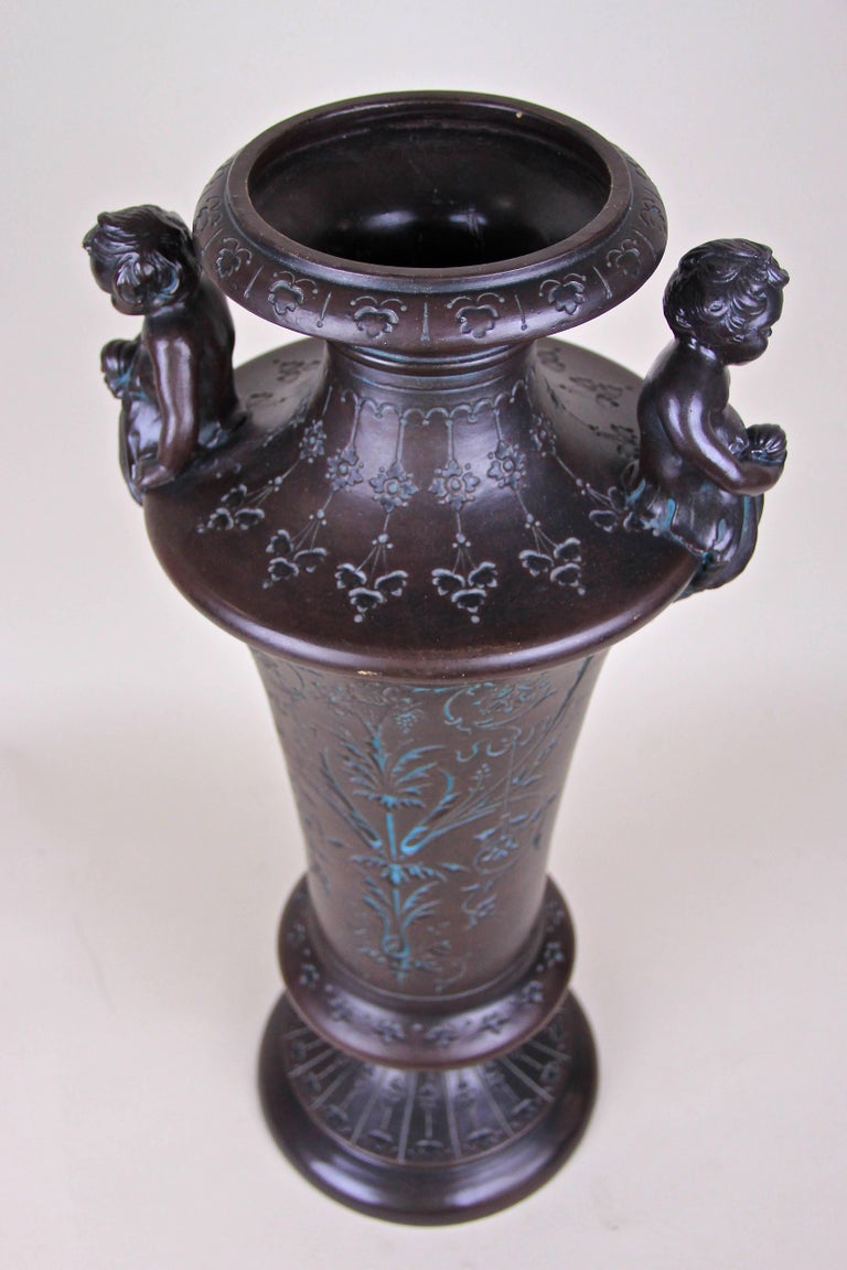 Majolica Amphora Vase with Putties by B. Bloch, Bohemia, circa 1890 For Sale 2
