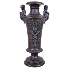 Vase à amphores en majolique avec putties de B. Bloch, Bohème, vers 1890