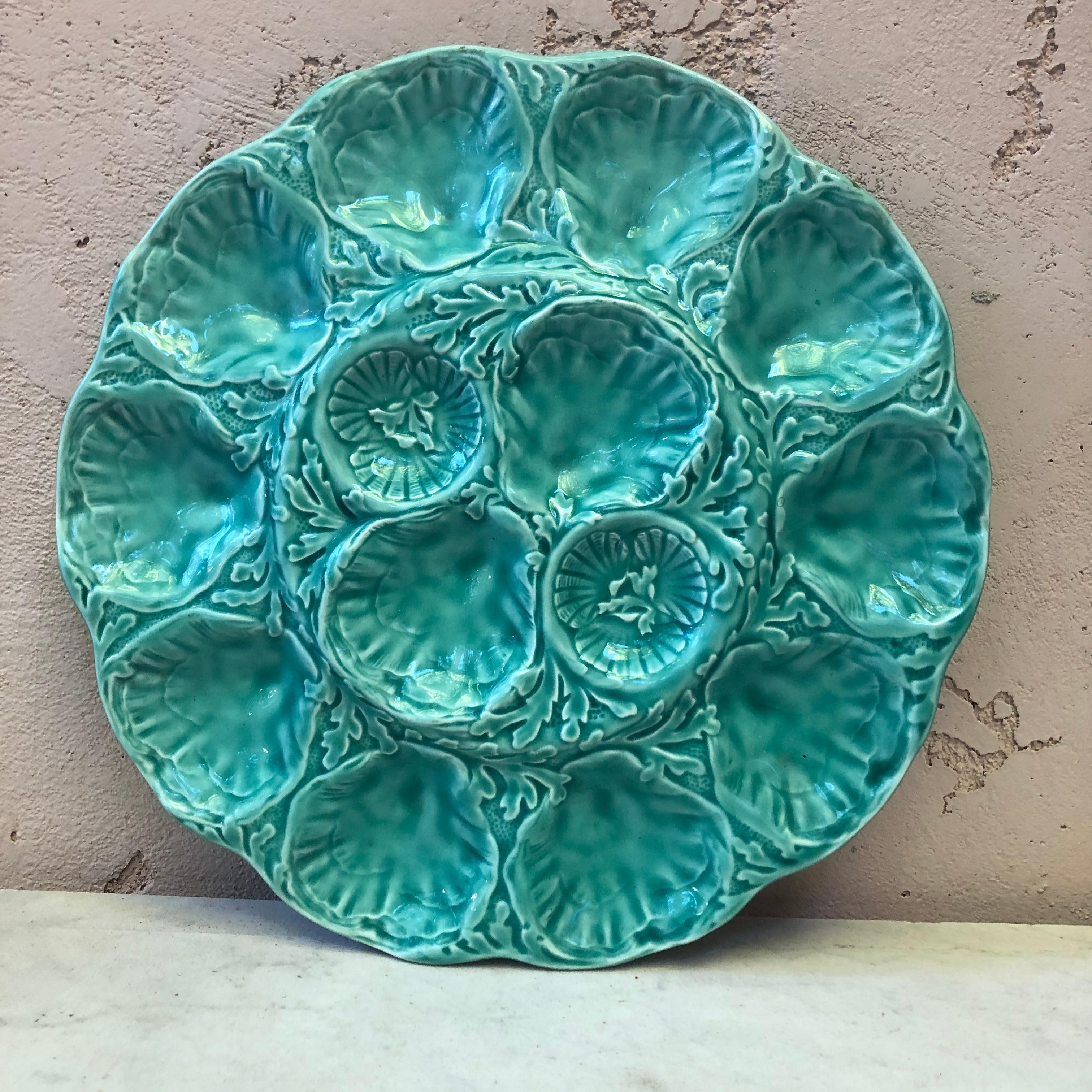 French Majolica Aqua Seaweeds Plate Gien, Circa 1930