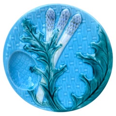 Piatto di asparagi in maiolica Clairefontaine, 1880 circa