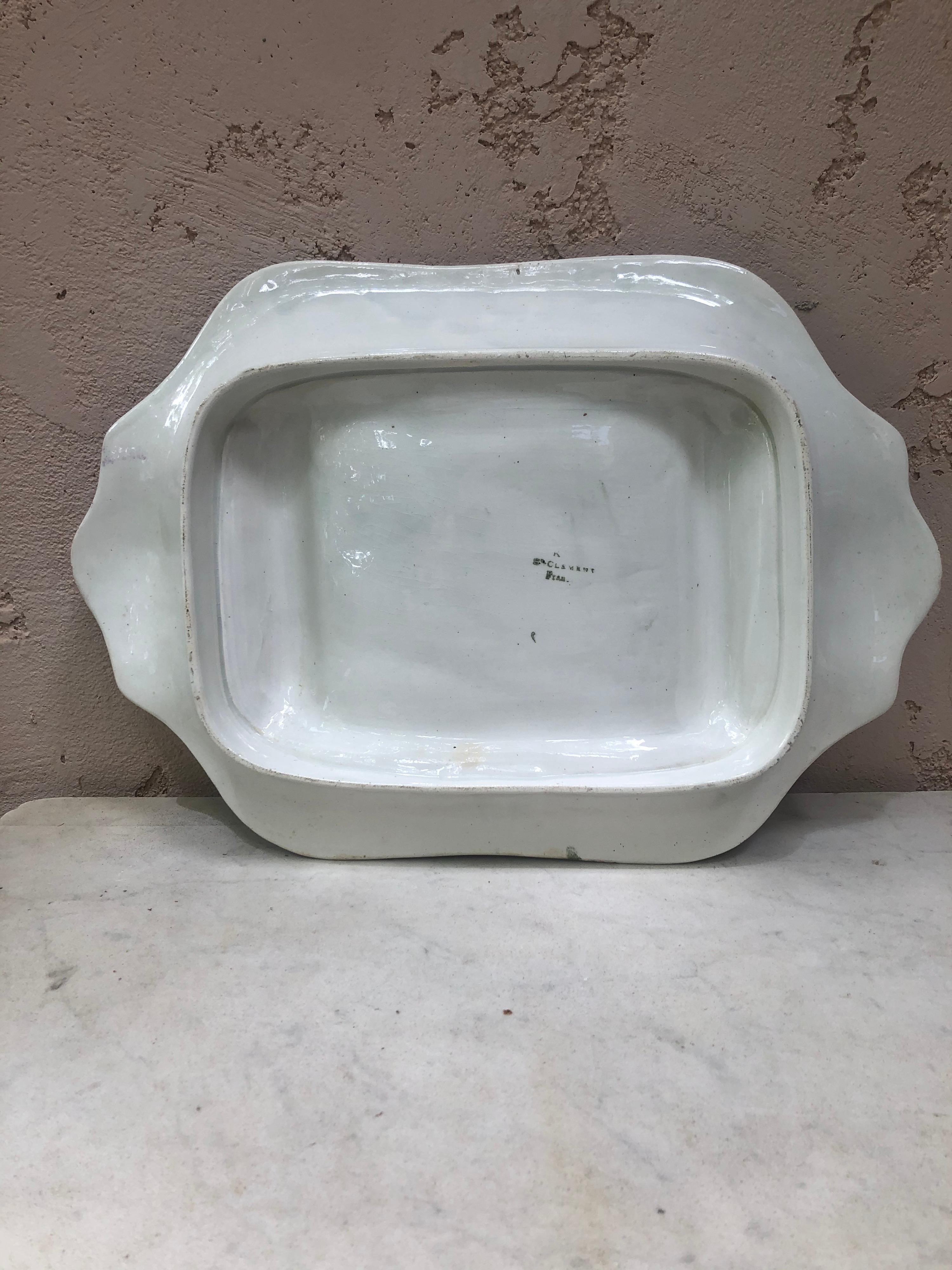 Provincial français Plat à asperges en majolique Keller et Guerin Saint Clement, vers 1900 en vente
