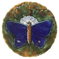 Blauer Majolika-Schmetterlingsteller Josef Steidl Znaim, um 1890