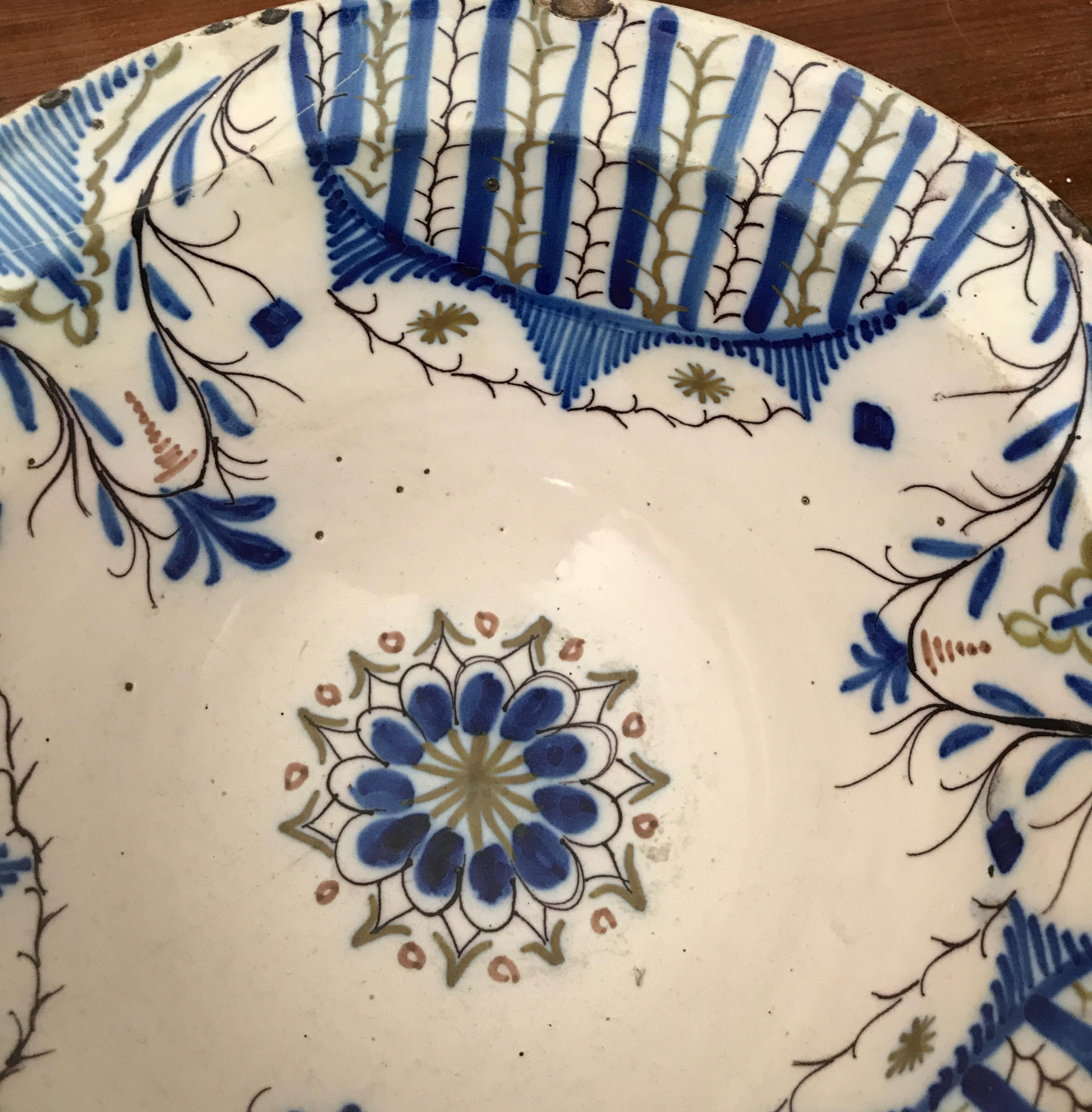 Majolica Bowl Spanish 18th Century Delft Blue For Sale 6