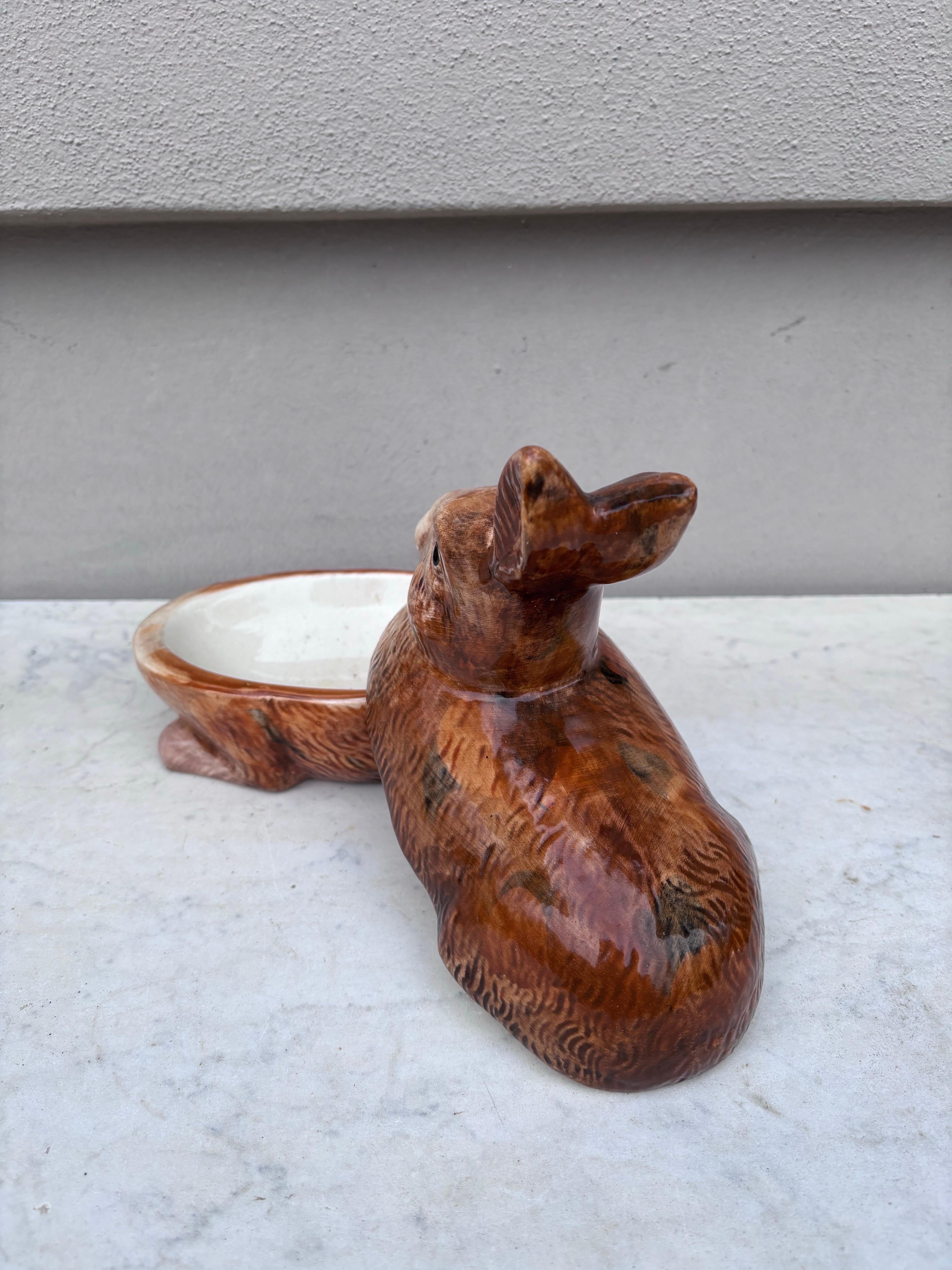 Majolica Brown Rabbit Tureen Caugant In Good Condition For Sale In Austin, TX
