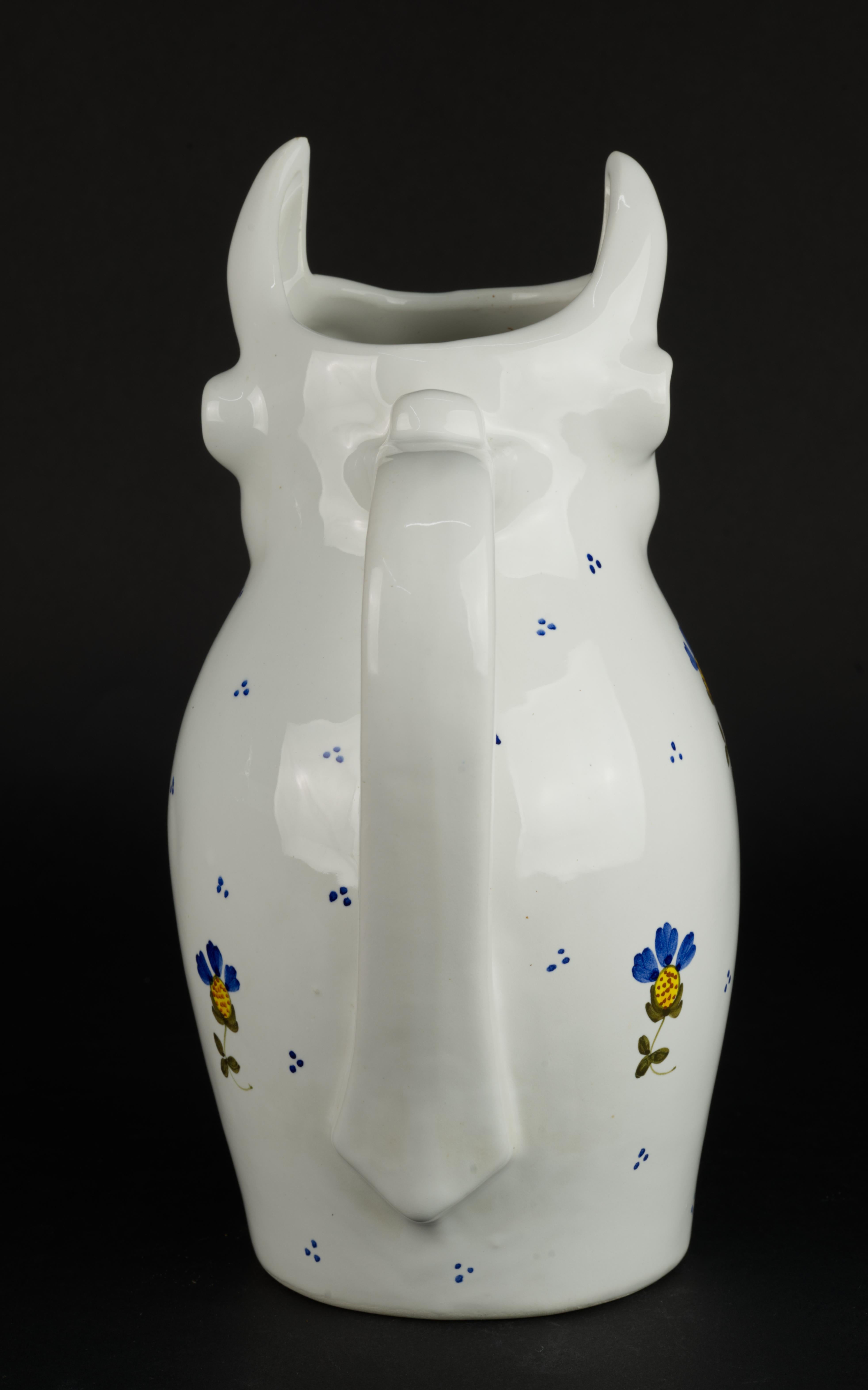 20th Century Majolica Bull Pitcher Country Style Italy White and Blue Retro Signed For Sale