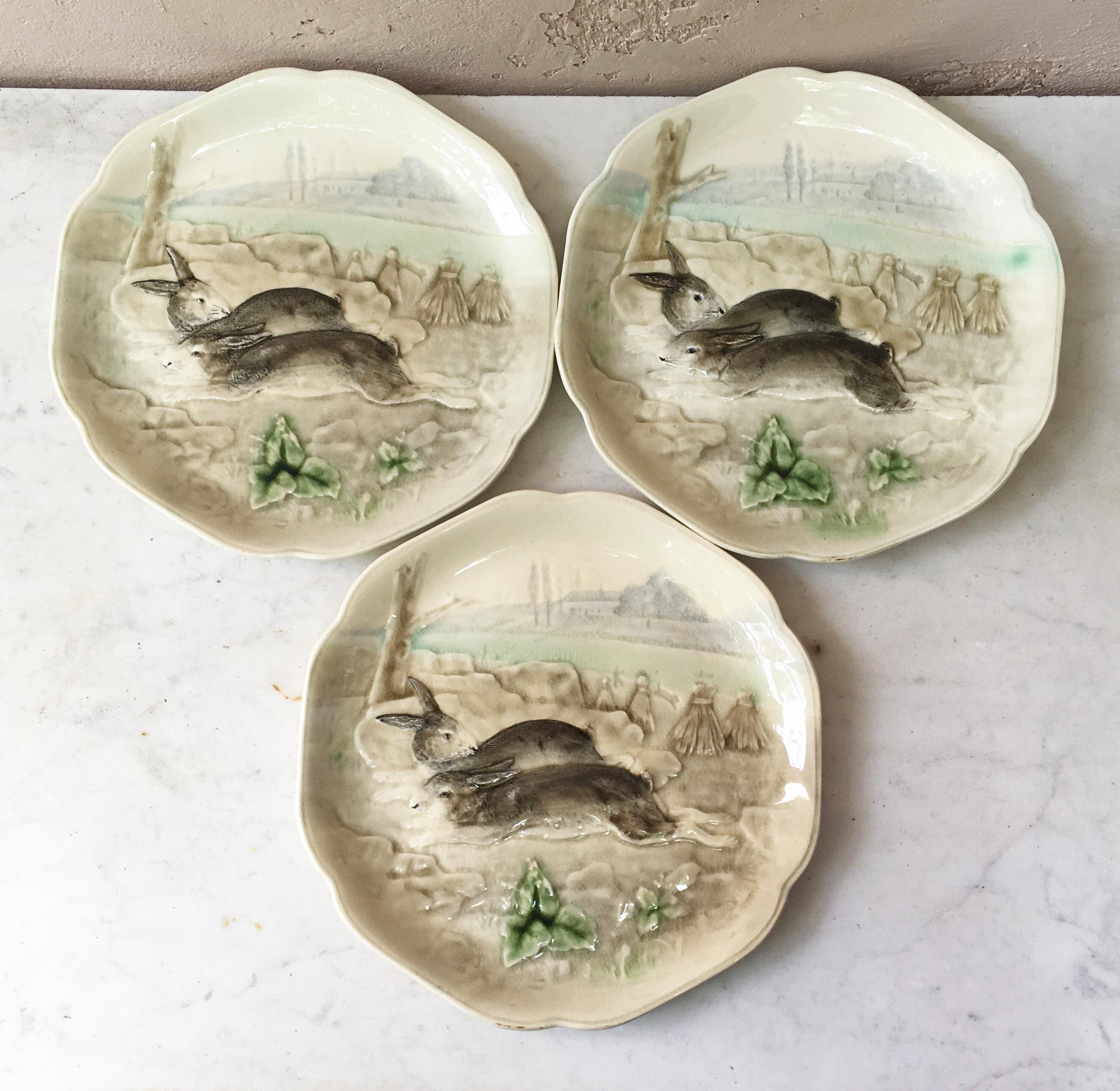 Late 19th Century Majolica Bunnies Family Plate Choisy le Roi, circa 1880