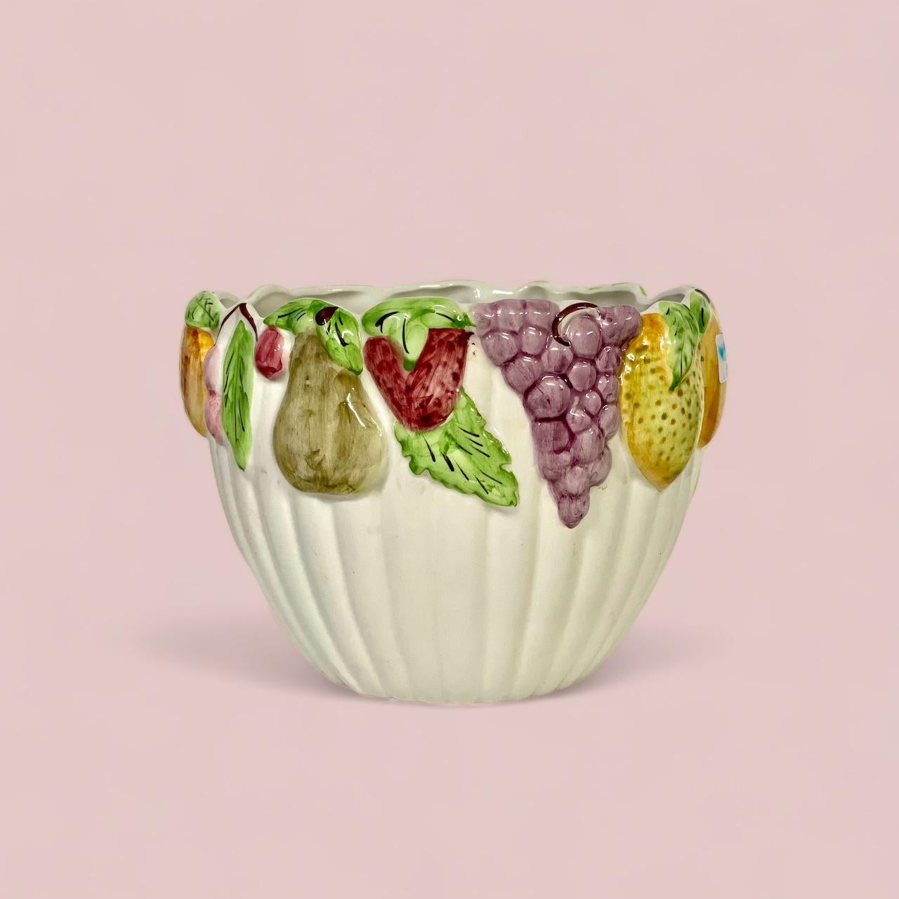 Majolica Cache Pot with Fruit Decoration, 19th Century For Sale 7