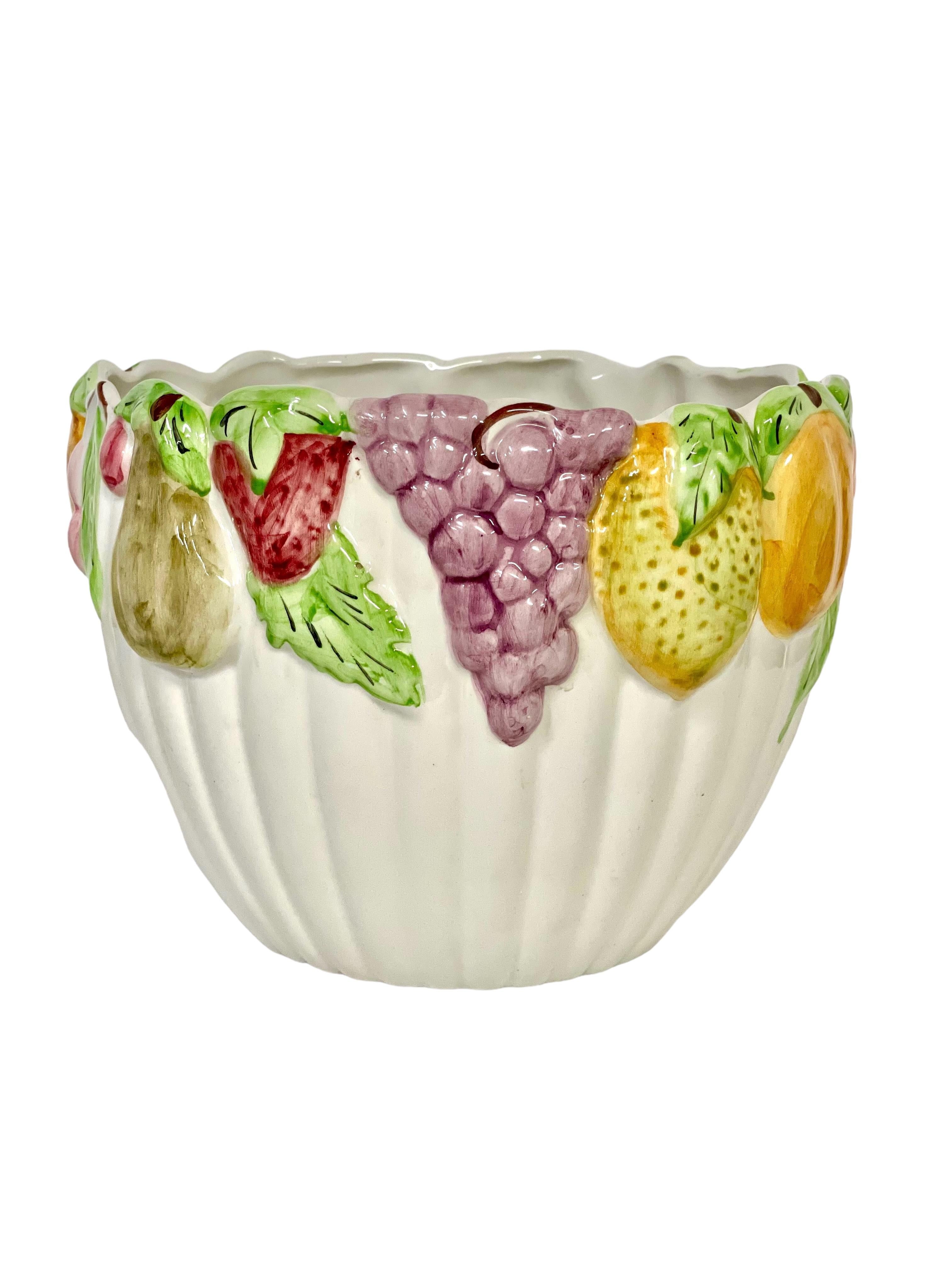 Majolica Cache Pot with Fruit Decoration, 19th Century For Sale 4