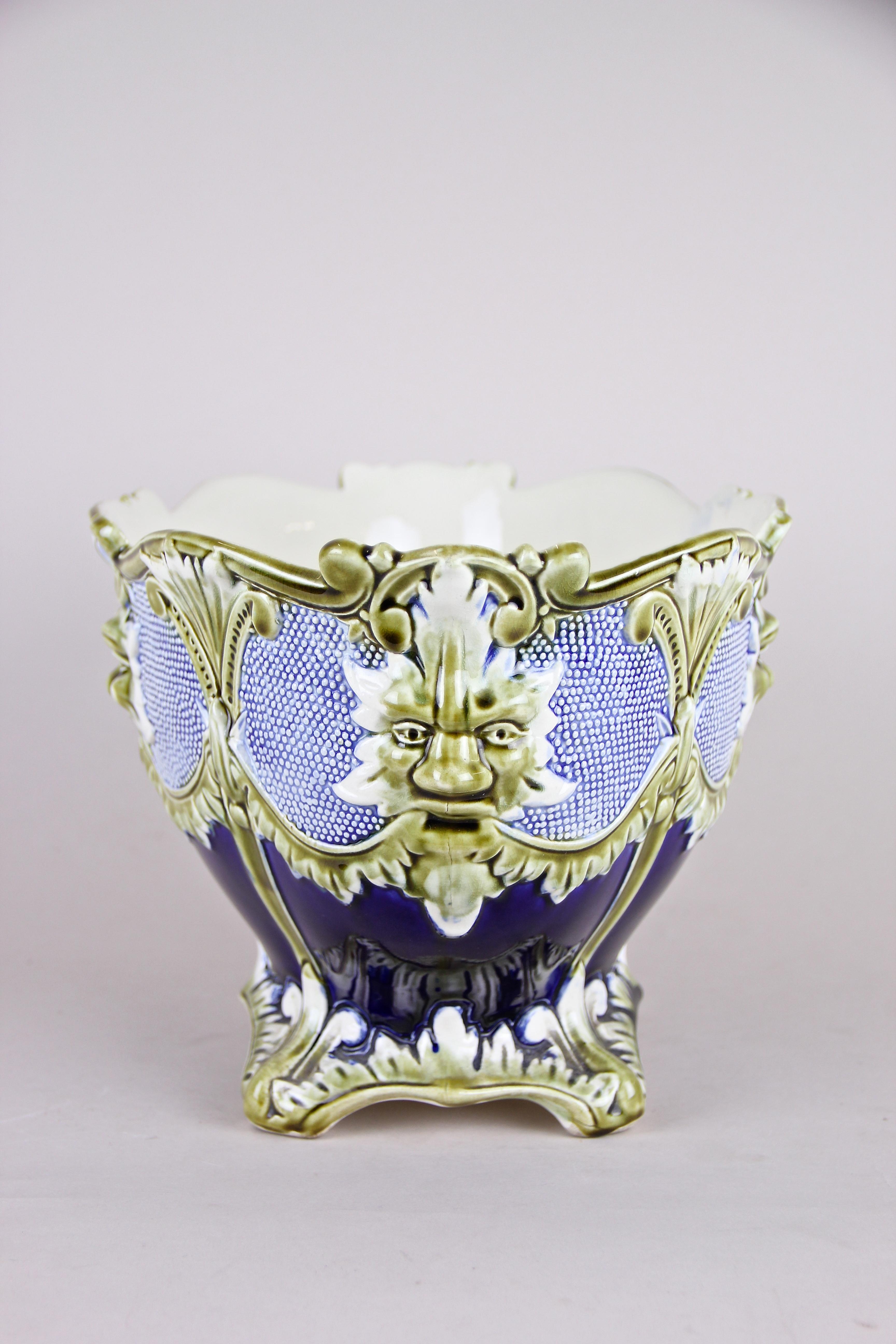 Majolica Cachepot Set of Three by B. De Bruyne Art Nouveau, France, circa 1900 10