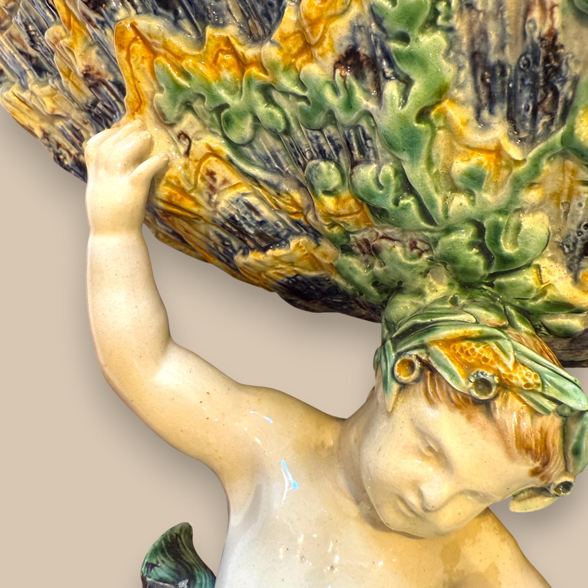 Majolika Tafelaufsatz mit Tritonen und Muschel, 19. Jahrhundert im Angebot 4