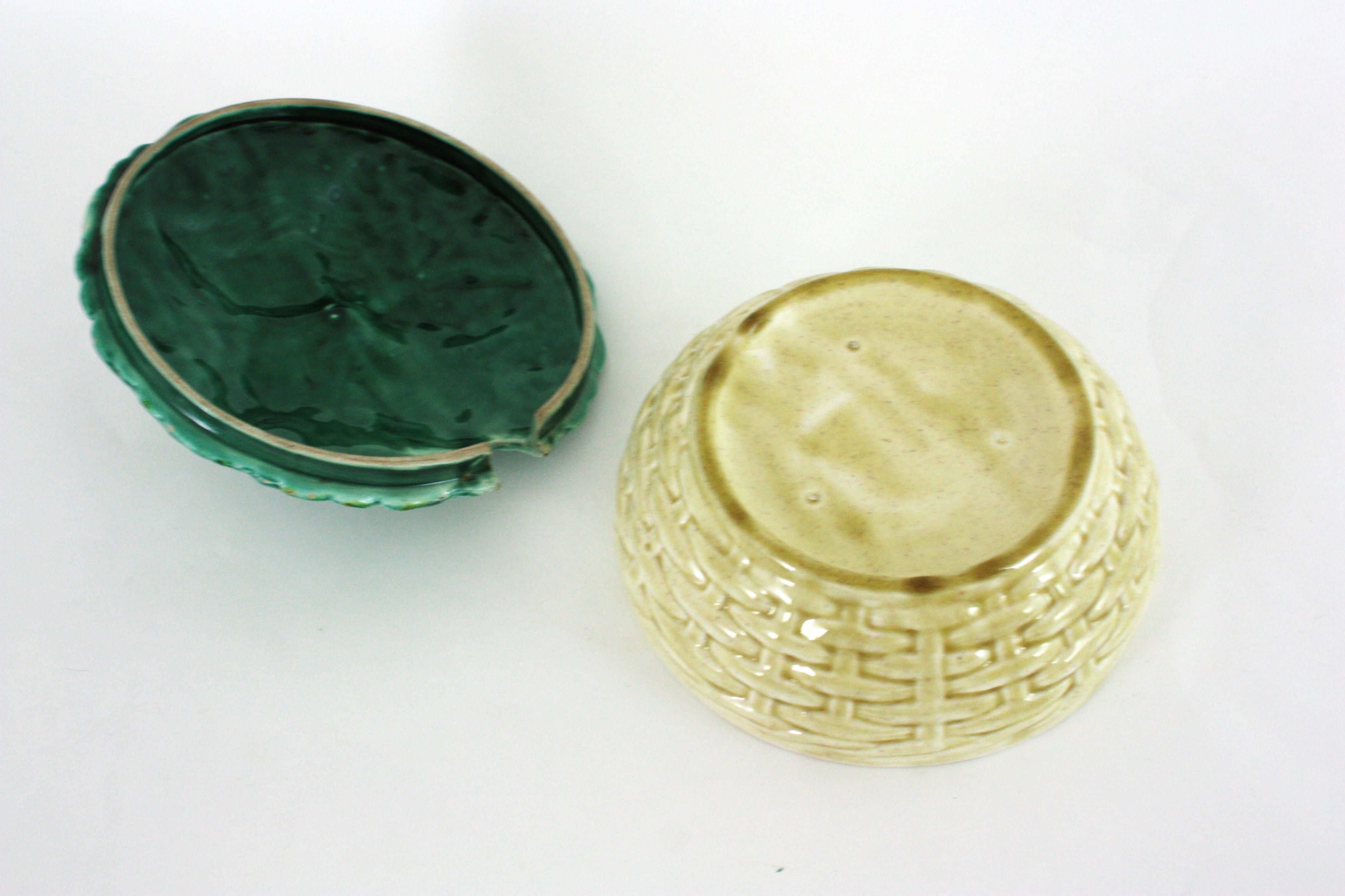 Soupière en céramique majolique avec chou et crabe, Italie 1950 en vente 12