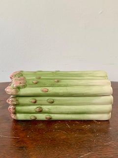 Majolica Ceramic Trompe l'Oeil Asparagus Covered Box