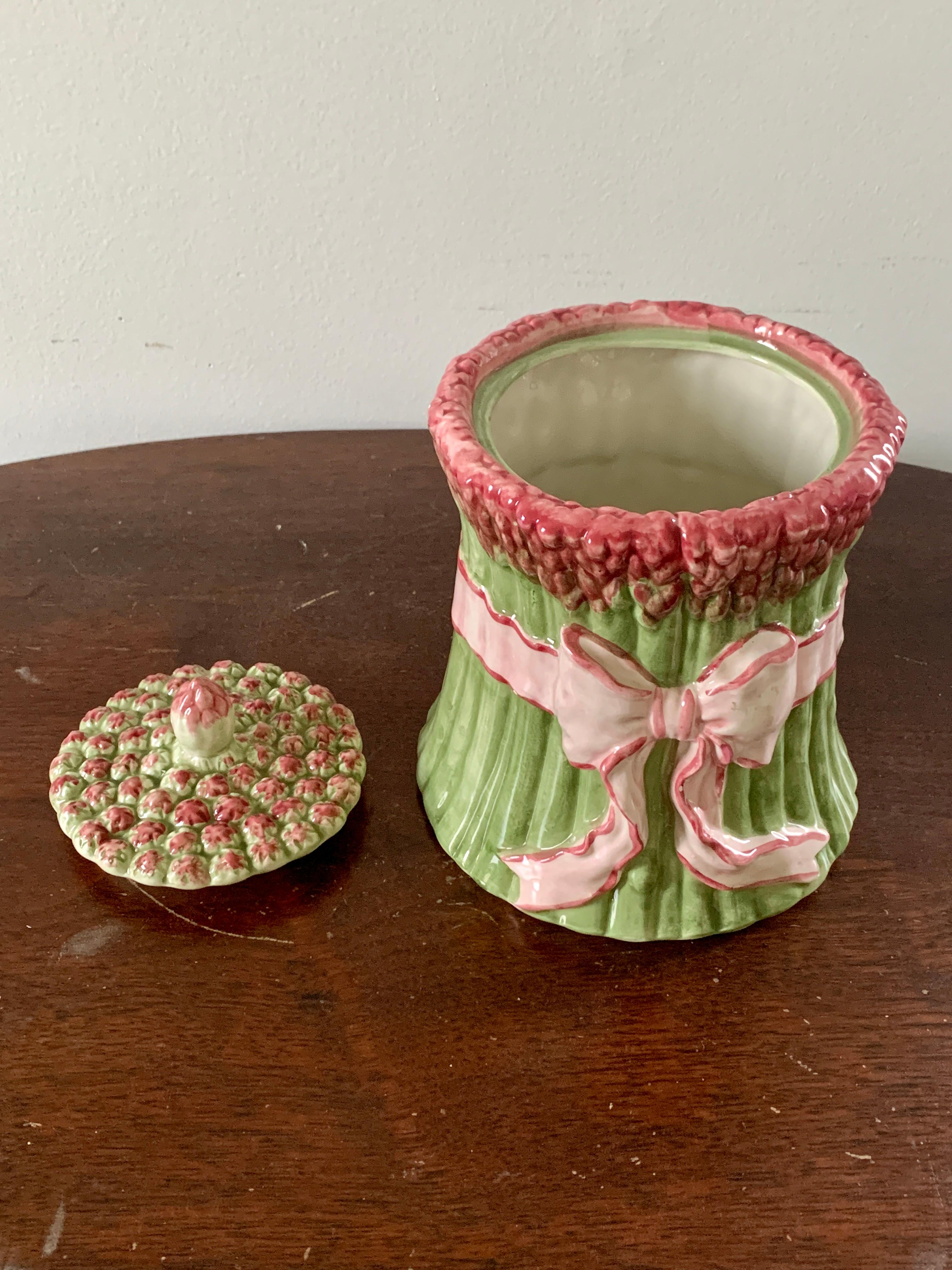 Majolica Ceramic Trompe L'oeil Asparagus Covered Box For Sale 1