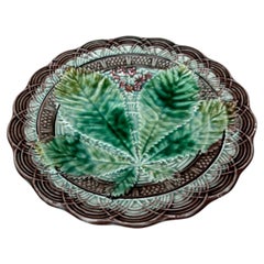 Majolika-Kastanienblatt-Teller Villeroy & Boch, um 1890