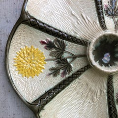 Majolica Chrysanthemum Oyster Plate Wedgwood, circa 1875
