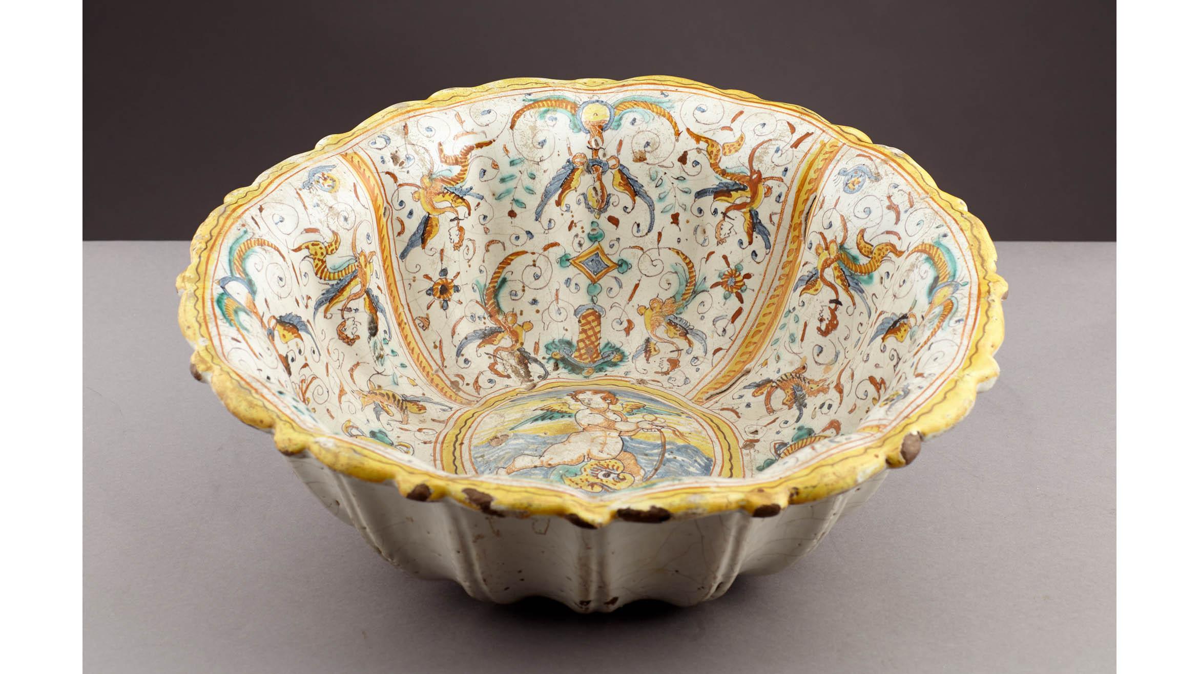 Fired Majolica Comependiario Bowl, Italian, circa 1600-1620 For Sale