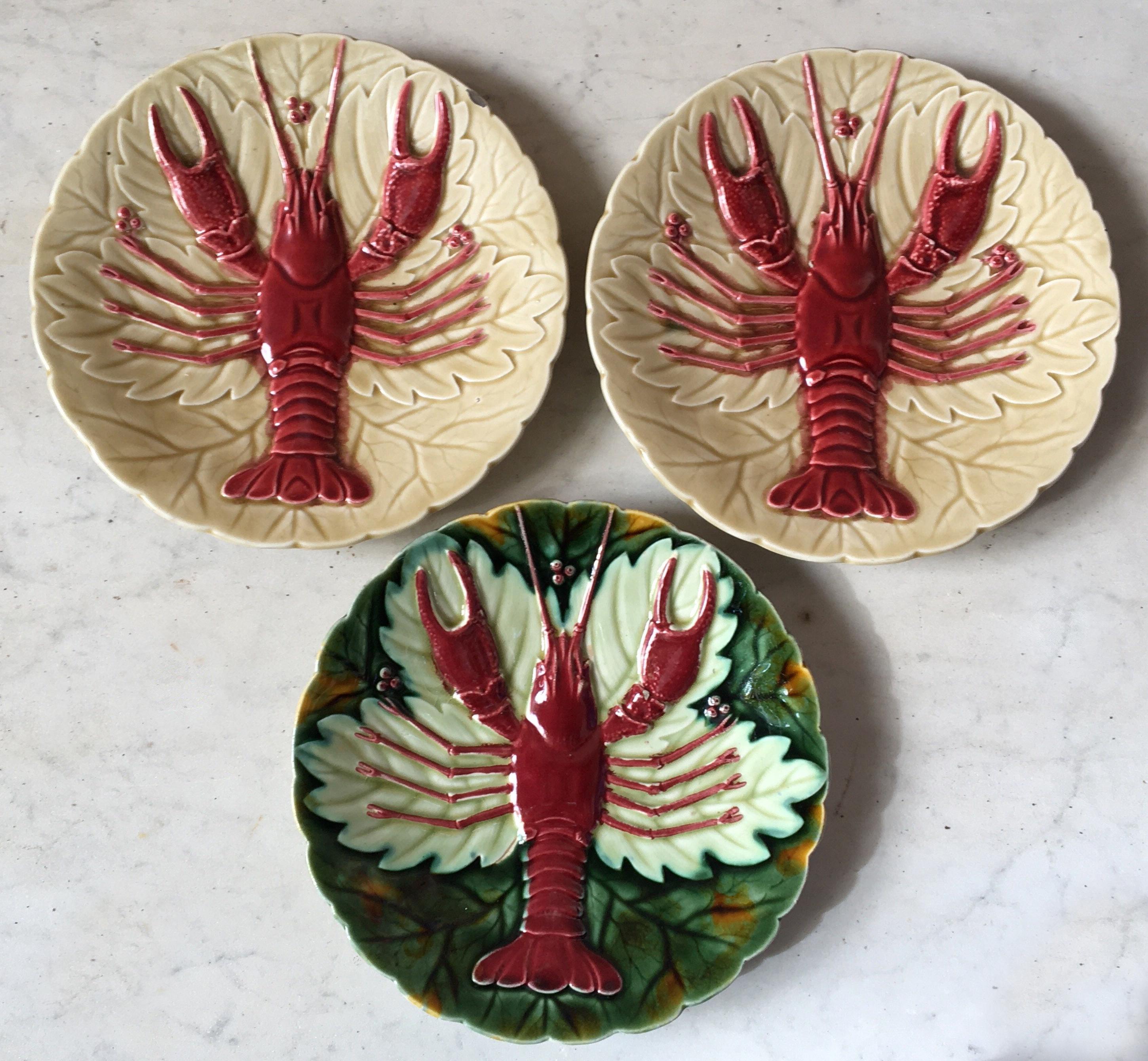 Country Majolica Crawfish or Lobster Plate Schutz Cilli, circa 1900