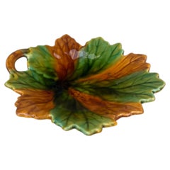 Feuille de plat en majolique Villeroy & Boch, vers 1890