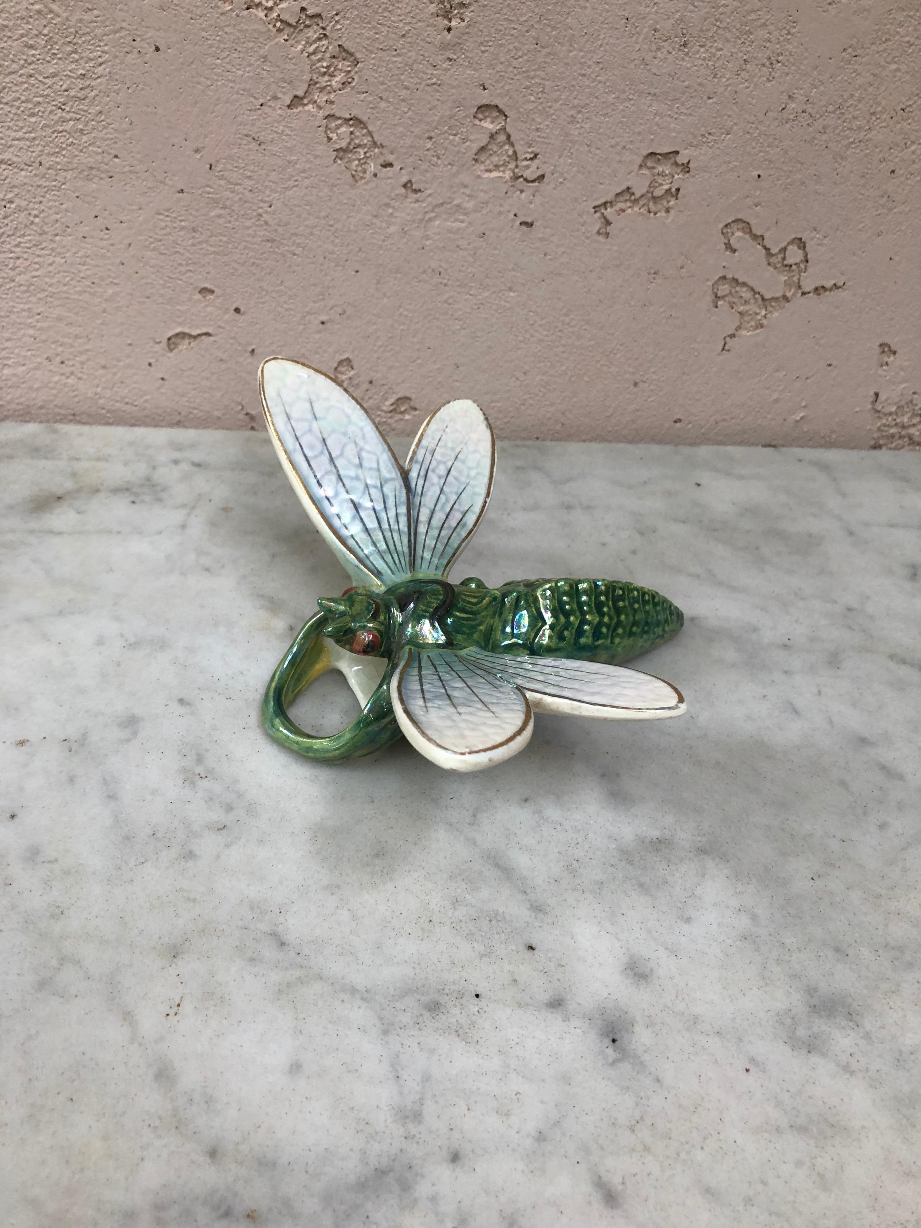Majolica Dragonfly Wall Pocket Fives Lille, circa 1900 In Good Condition In Austin, TX
