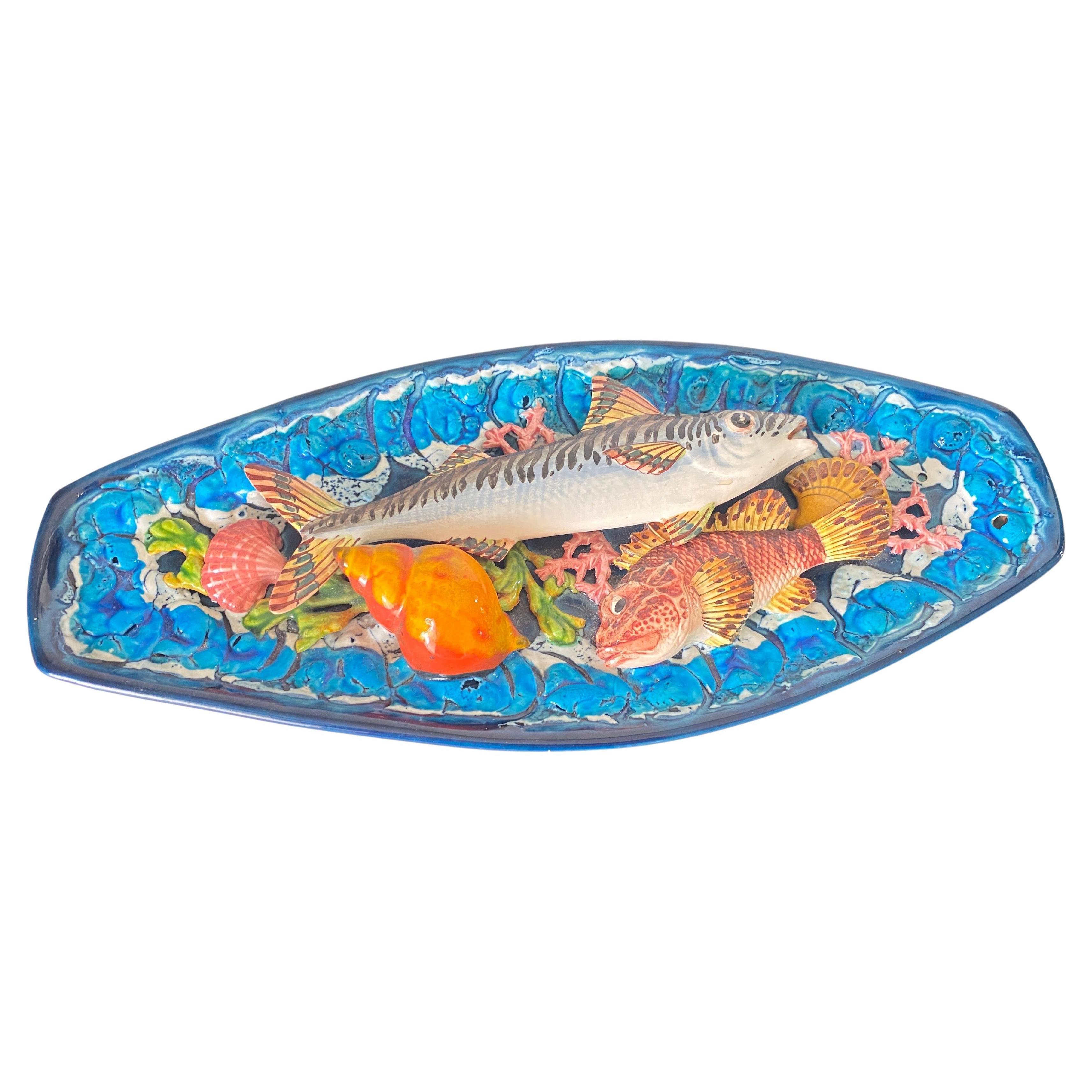 Plat décoratif en forme de poisson en majolique Salins, vers 1960, couleur bleue