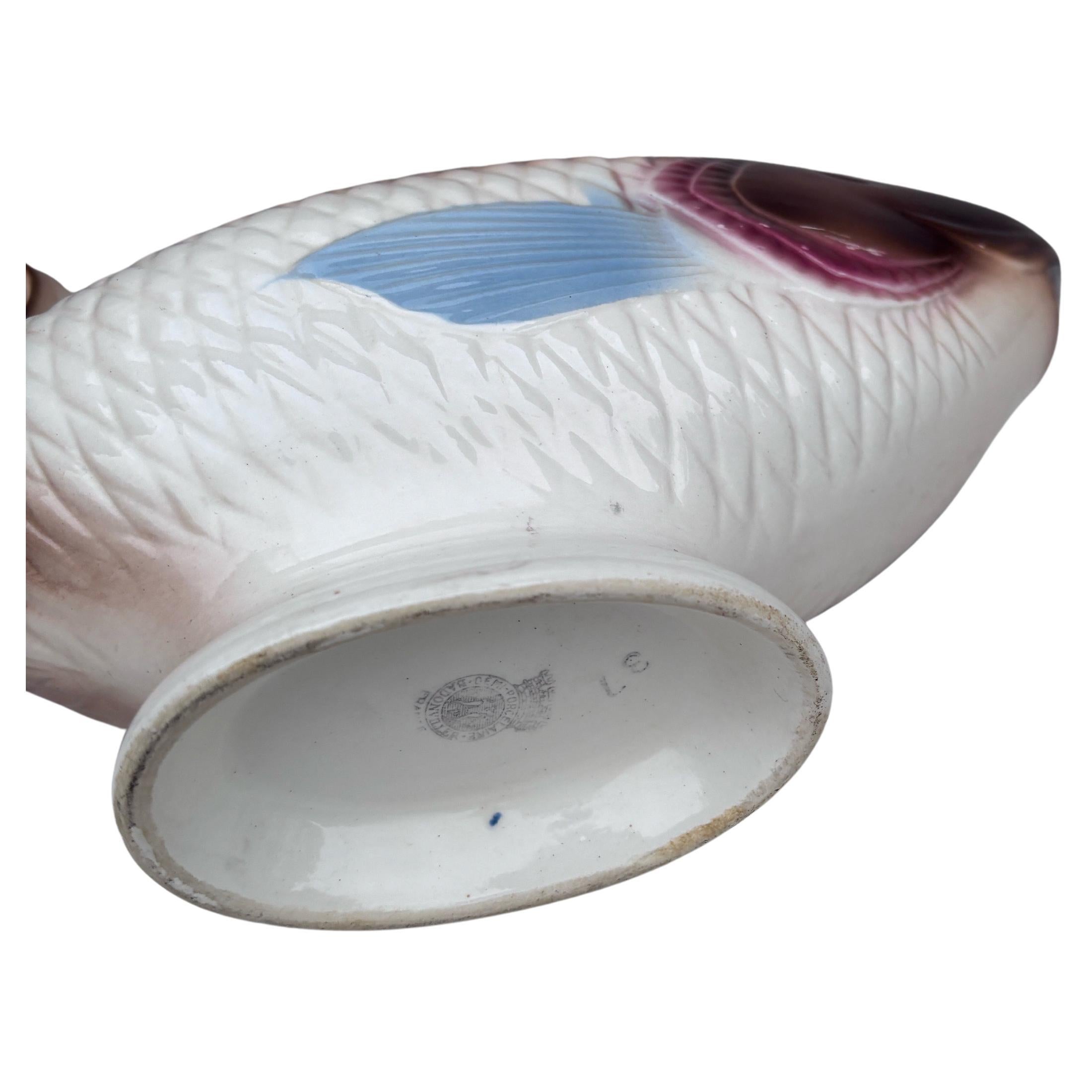 Platillo de pescado de mayólica Badonvillers, circa 1930 Francés en venta