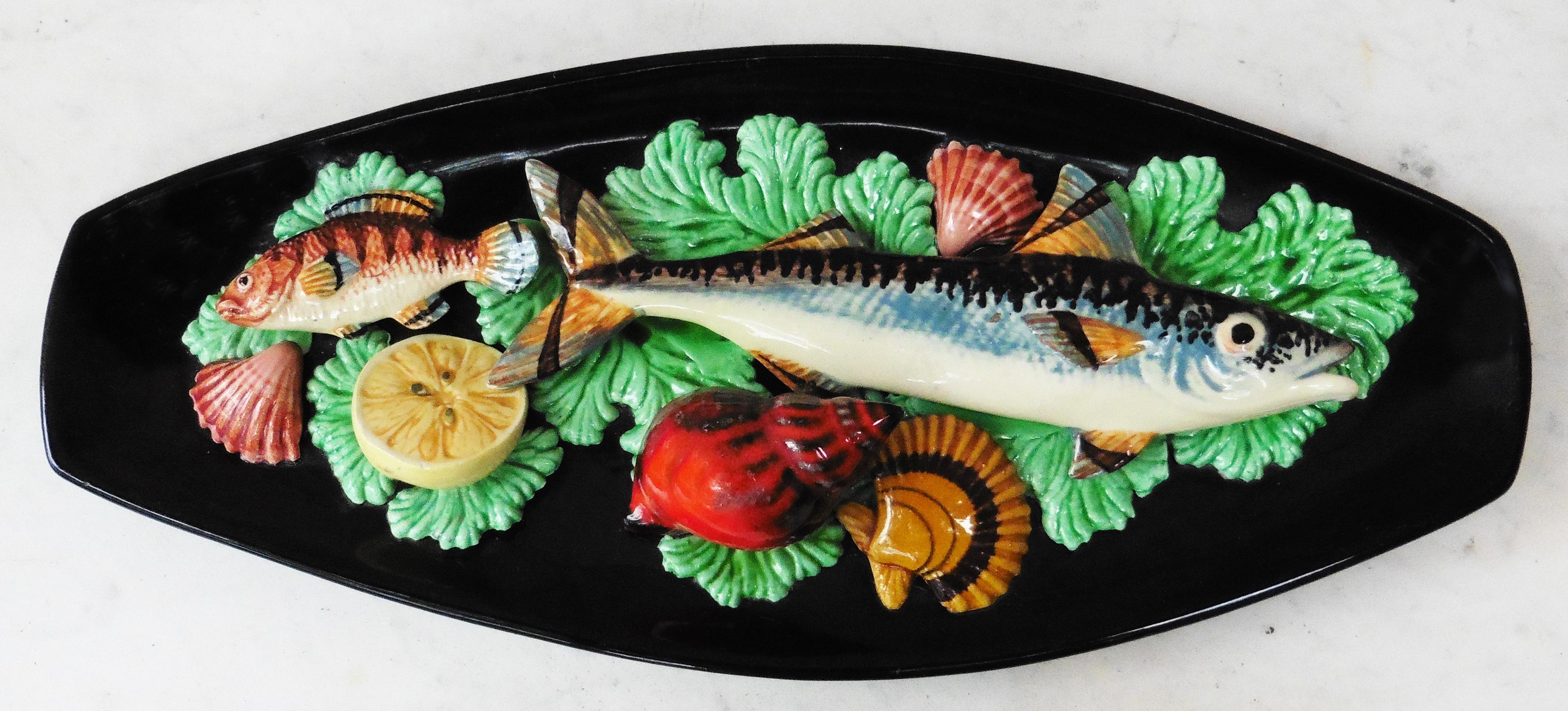 Majolica Fish Sealife Platter Vallauris, circa 1950 For Sale 1