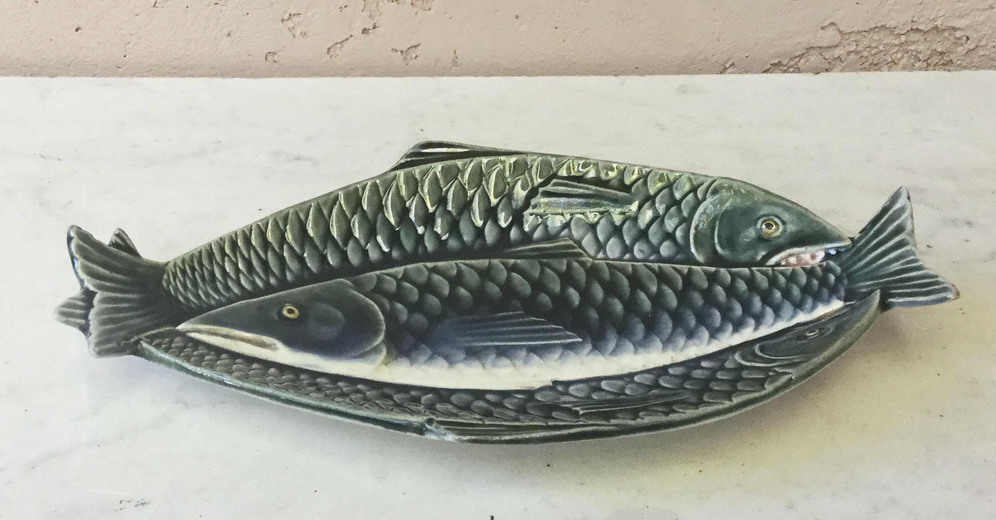 French Majolica Fishs Platter Choisy Le Roi, circa 1880 For Sale