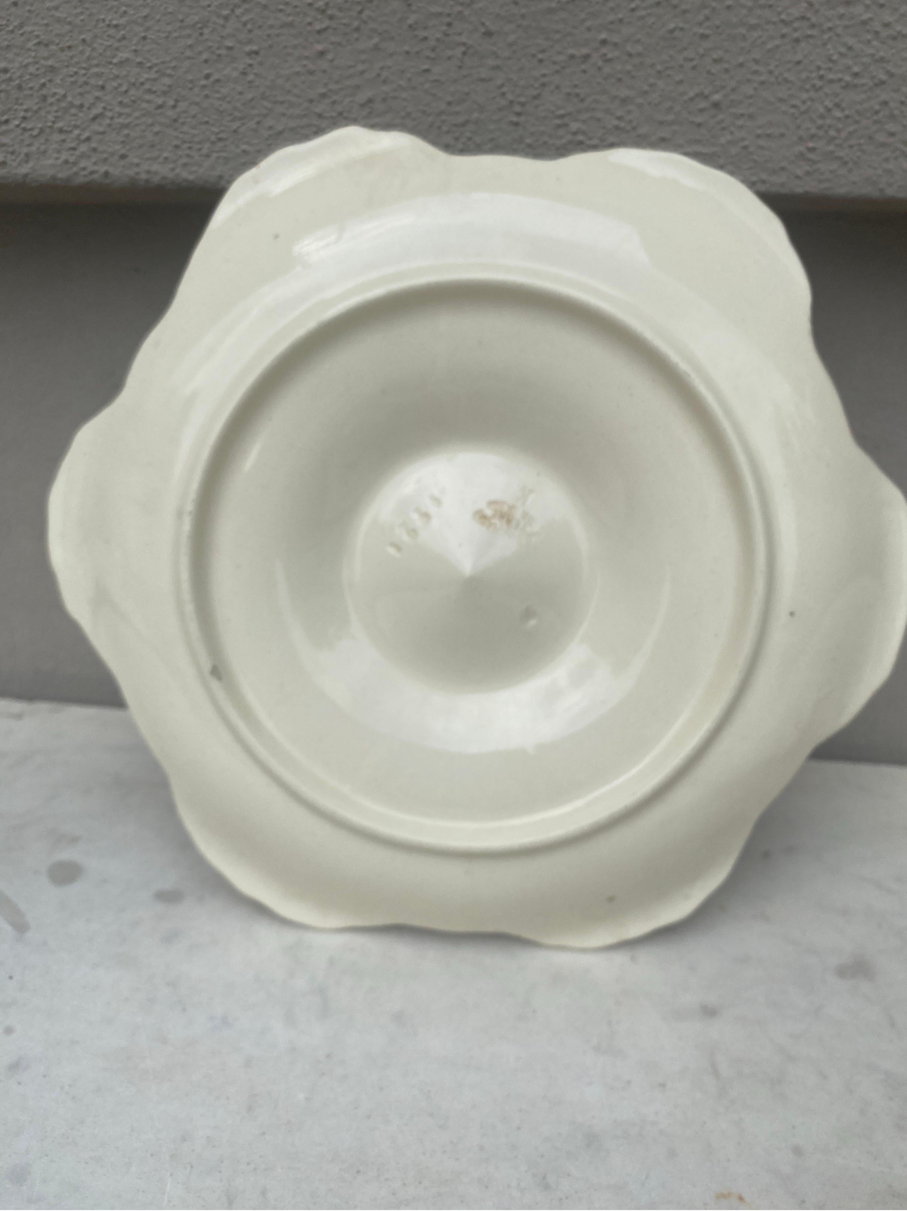 Majolica Flowers Oyster Plate Longchamp, circa 1900 For Sale 1