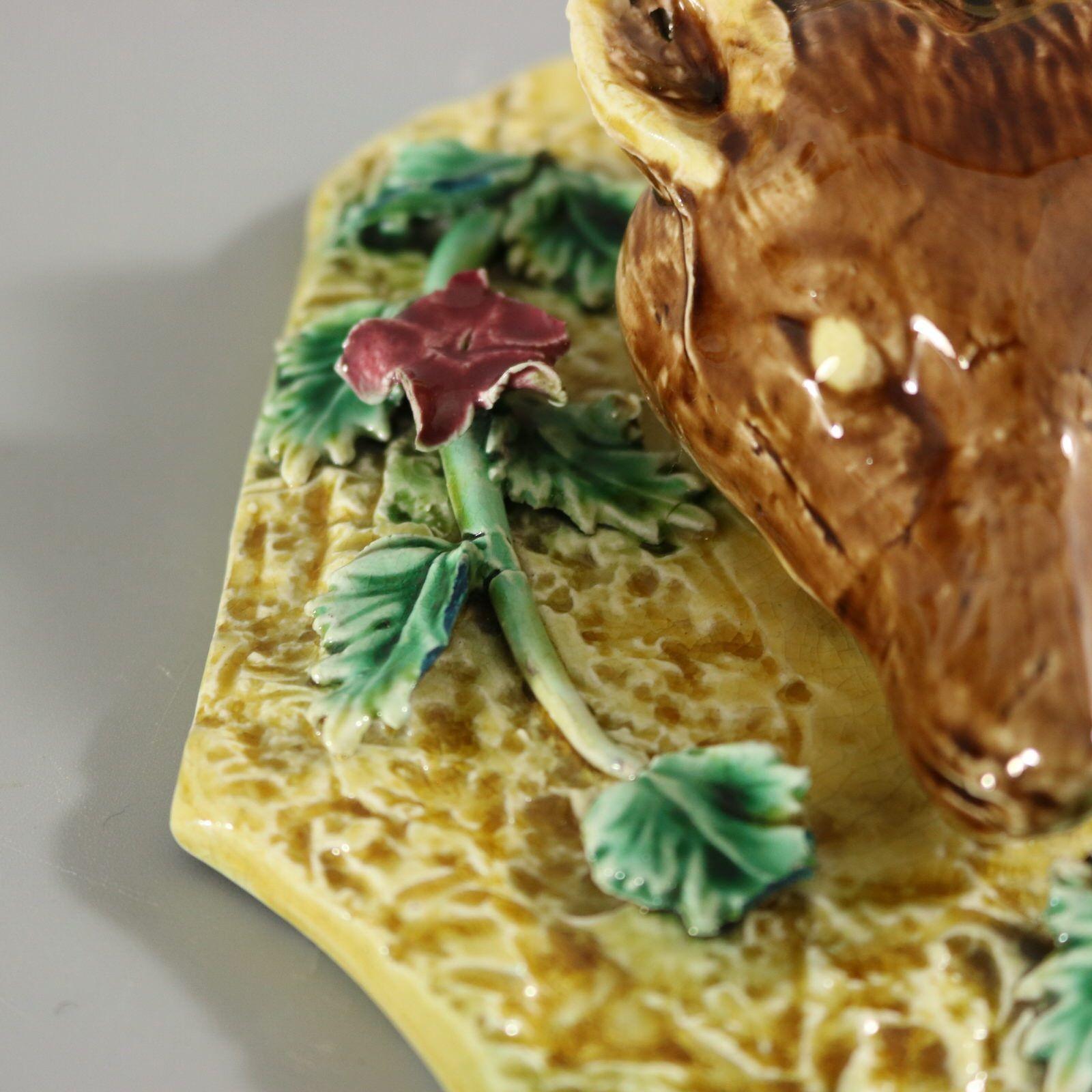 Tasca da parete con testa di volpe in maiolica in vendita 2