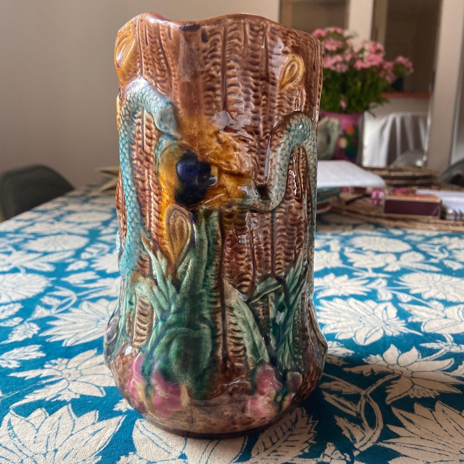 Majolica French snake pitcher, Palissy style In Fair Condition For Sale In ASNIÈRES-SUR-SEINE, FR
