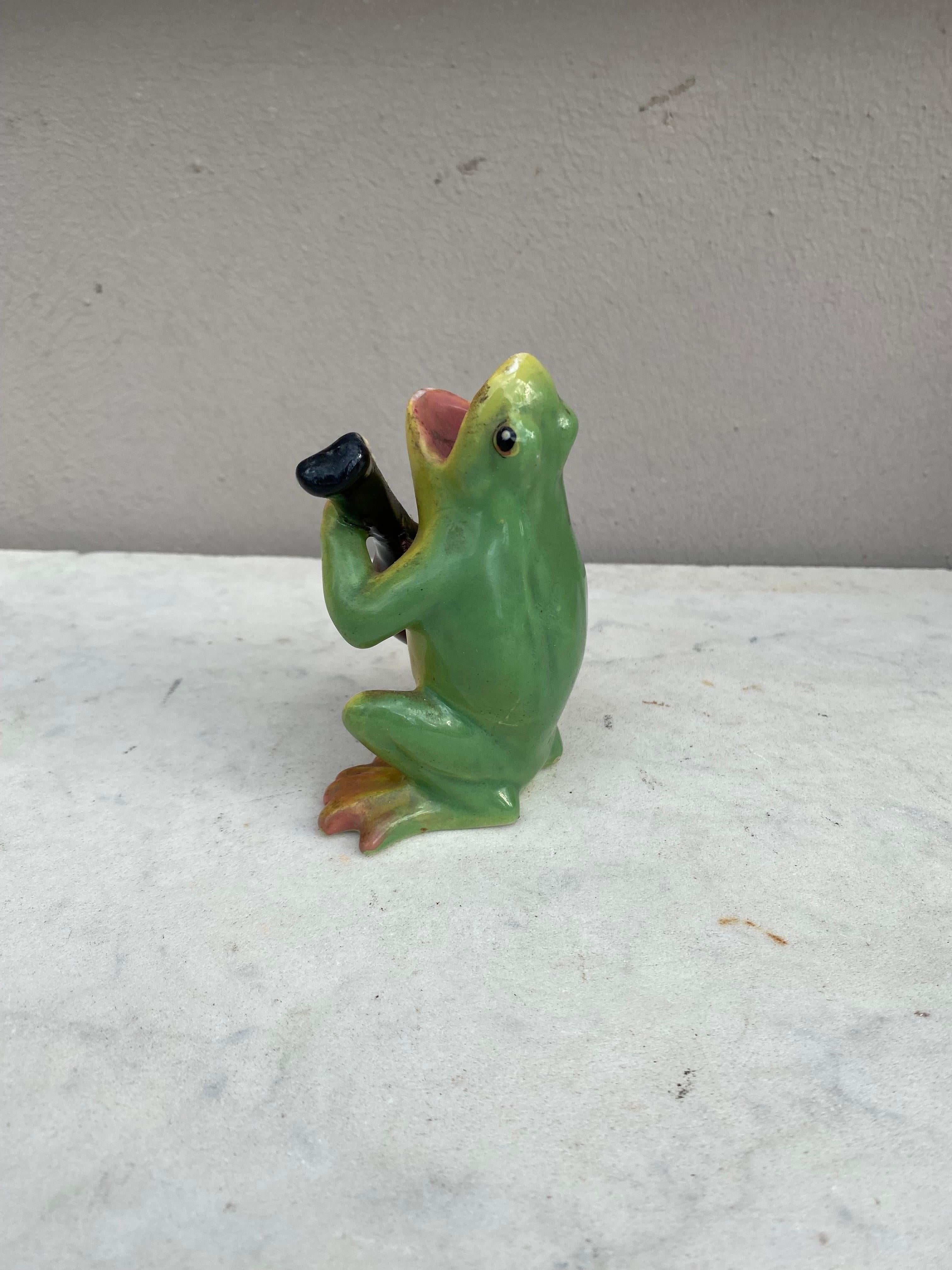 Majolica Frog with Mandolin Delphin Massier, circa 1900 In Good Condition For Sale In Austin, TX