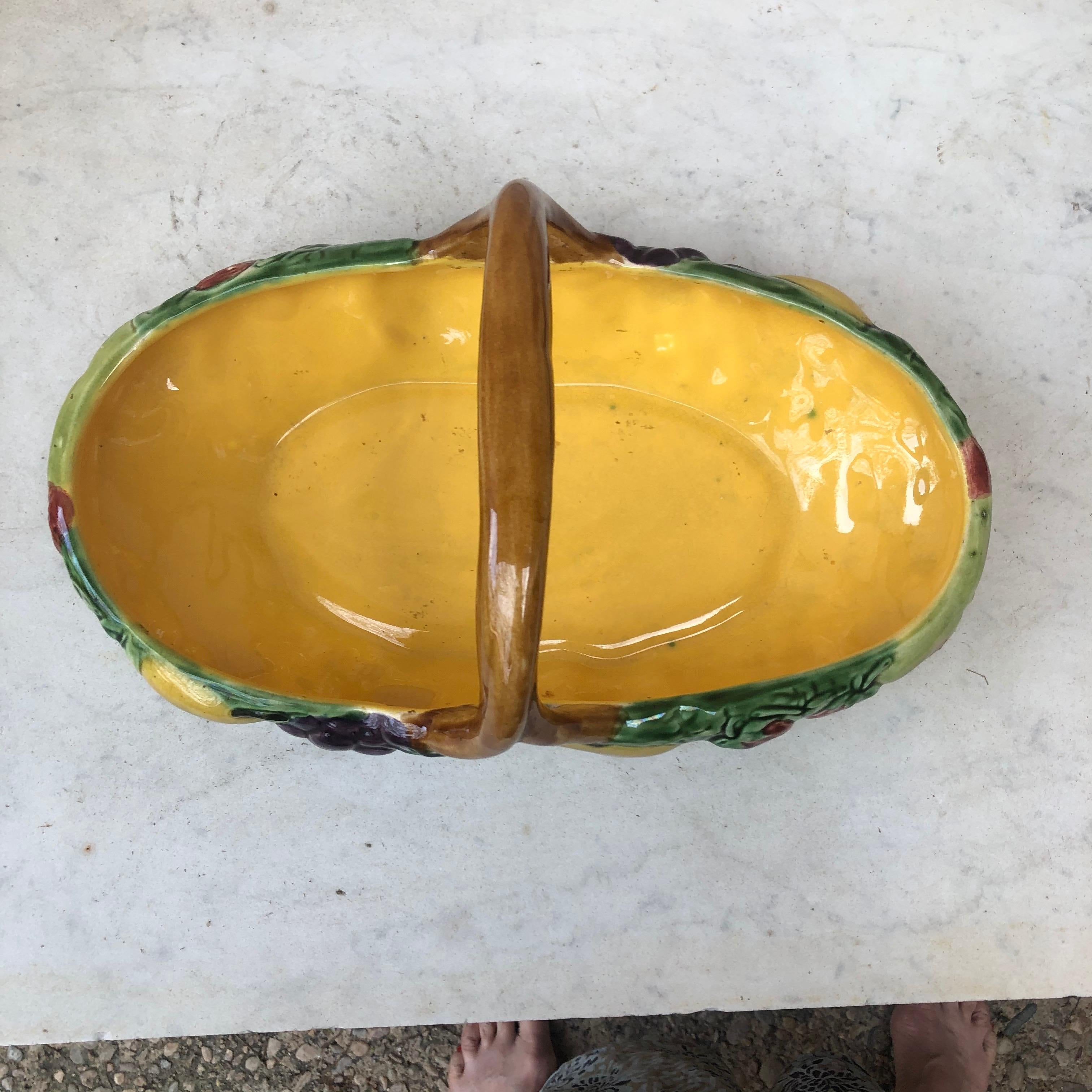 Majolique Panier de fruits en majolique Sarreguemines:: vers 1900 en vente